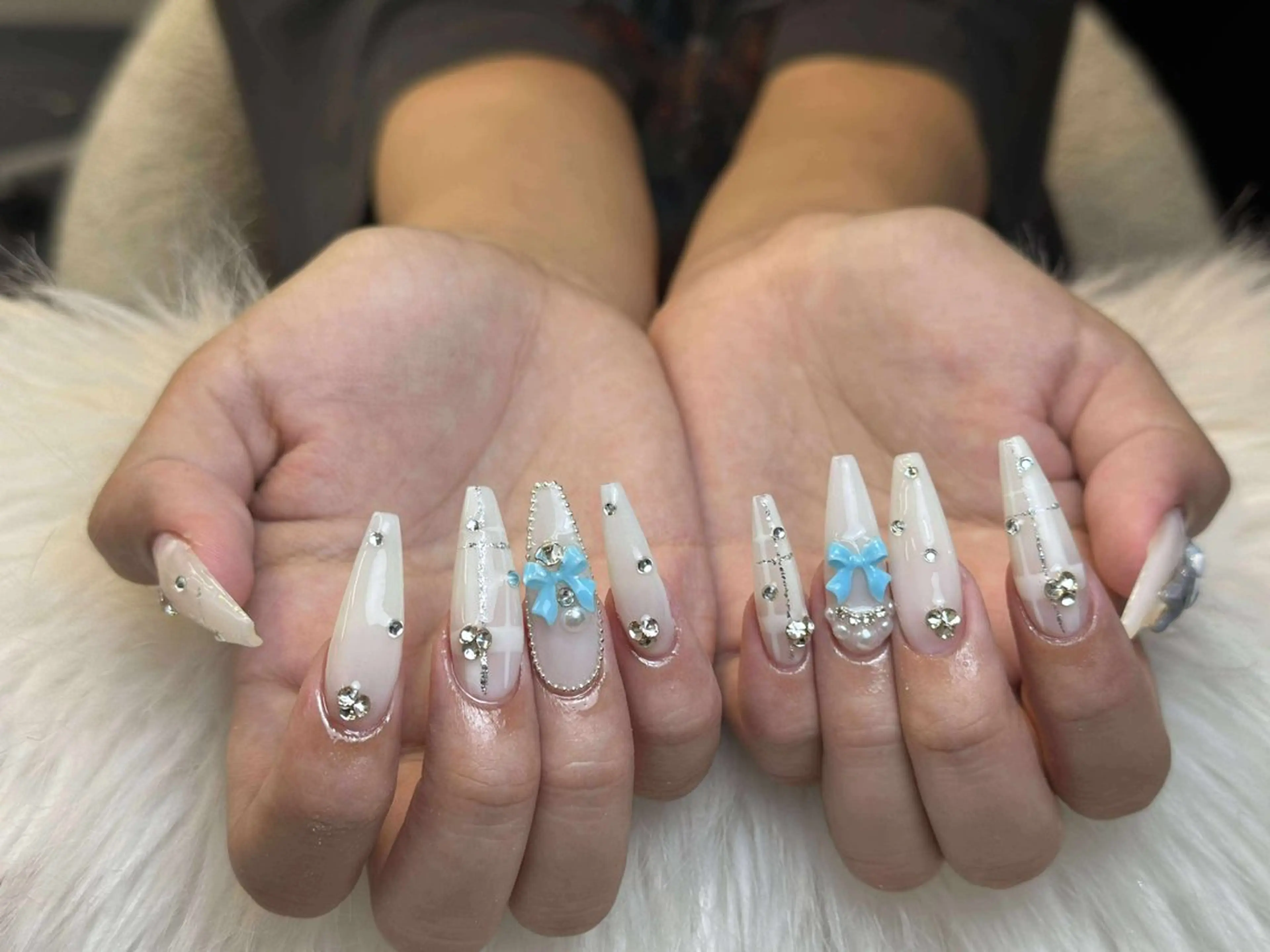 ネイル アートネイル 成人式 ジェルネイル ニュアンスネイル 夏ネイル Nie Nail Shinokuboのネイルデザイン
