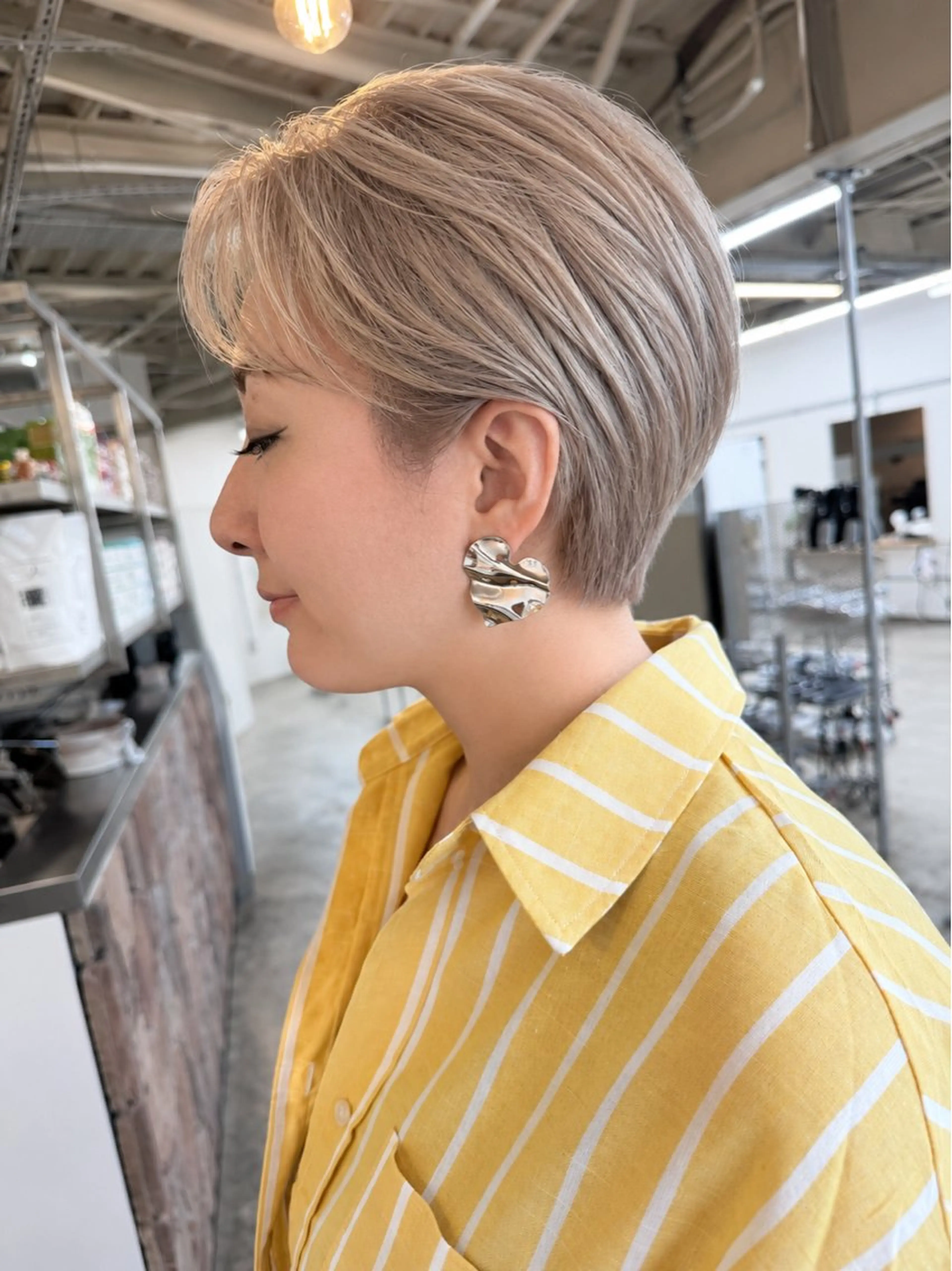 ショート ボブ ハイライト レイヤーカット ショートヘア ウルフカット カット トリートメント Tsuyoki .のヘアスタイル