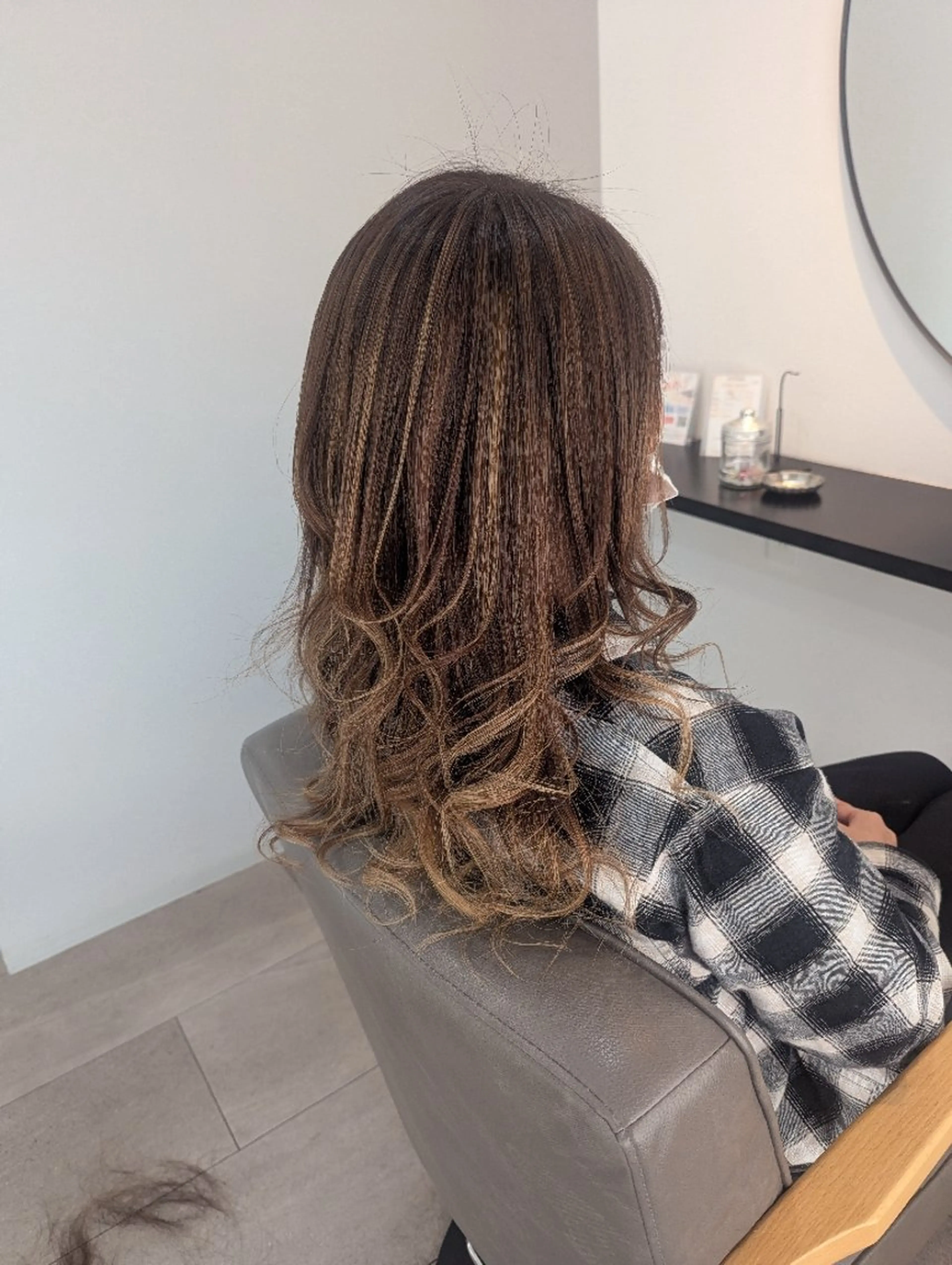 ロング カラー Aioon 馬込 彩子のヘアスタイル