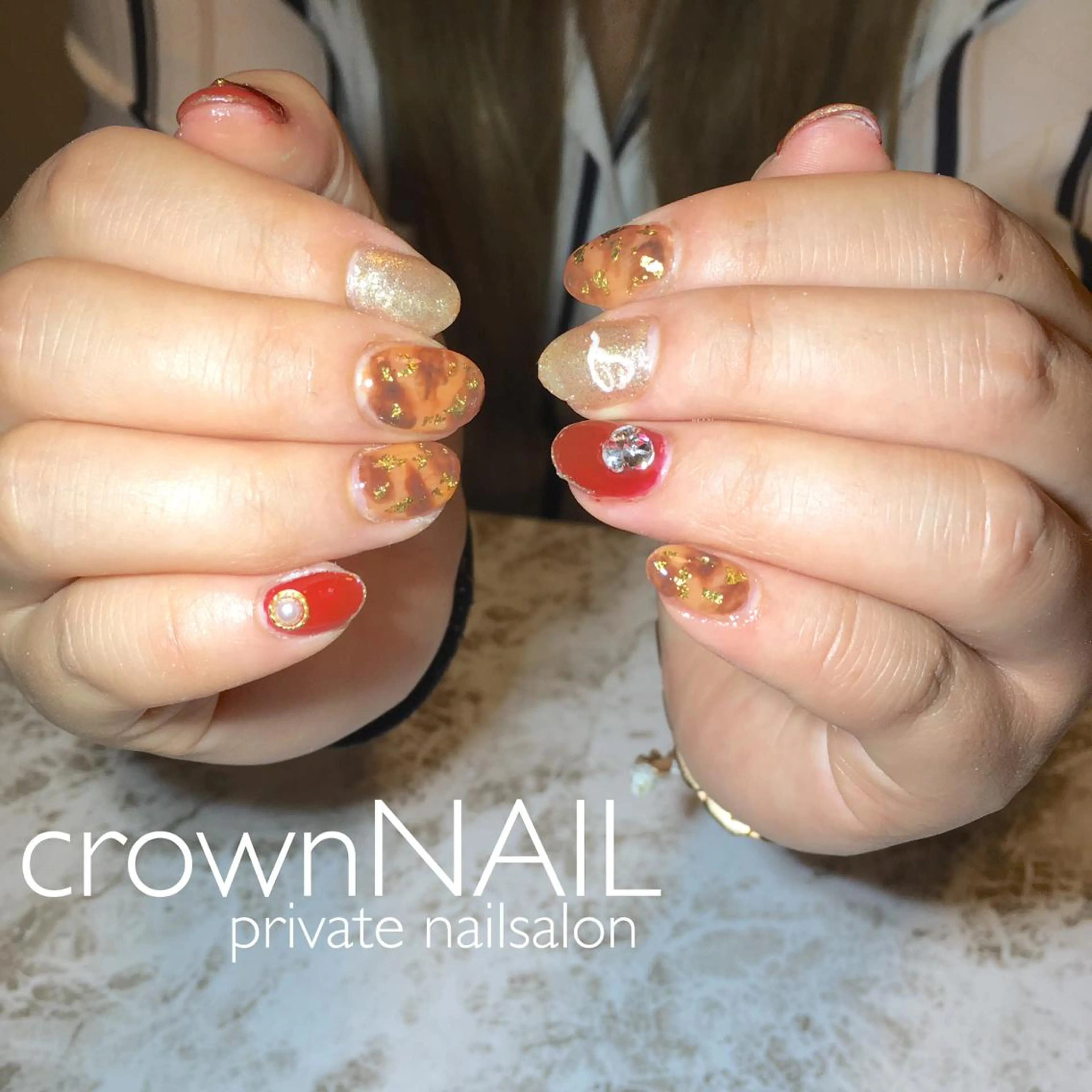 ネイル アートネイル べっ甲ネイル ボルドー ゴールド ラメ(グリッター) ensowa✱laf NAILのネイルデザイン