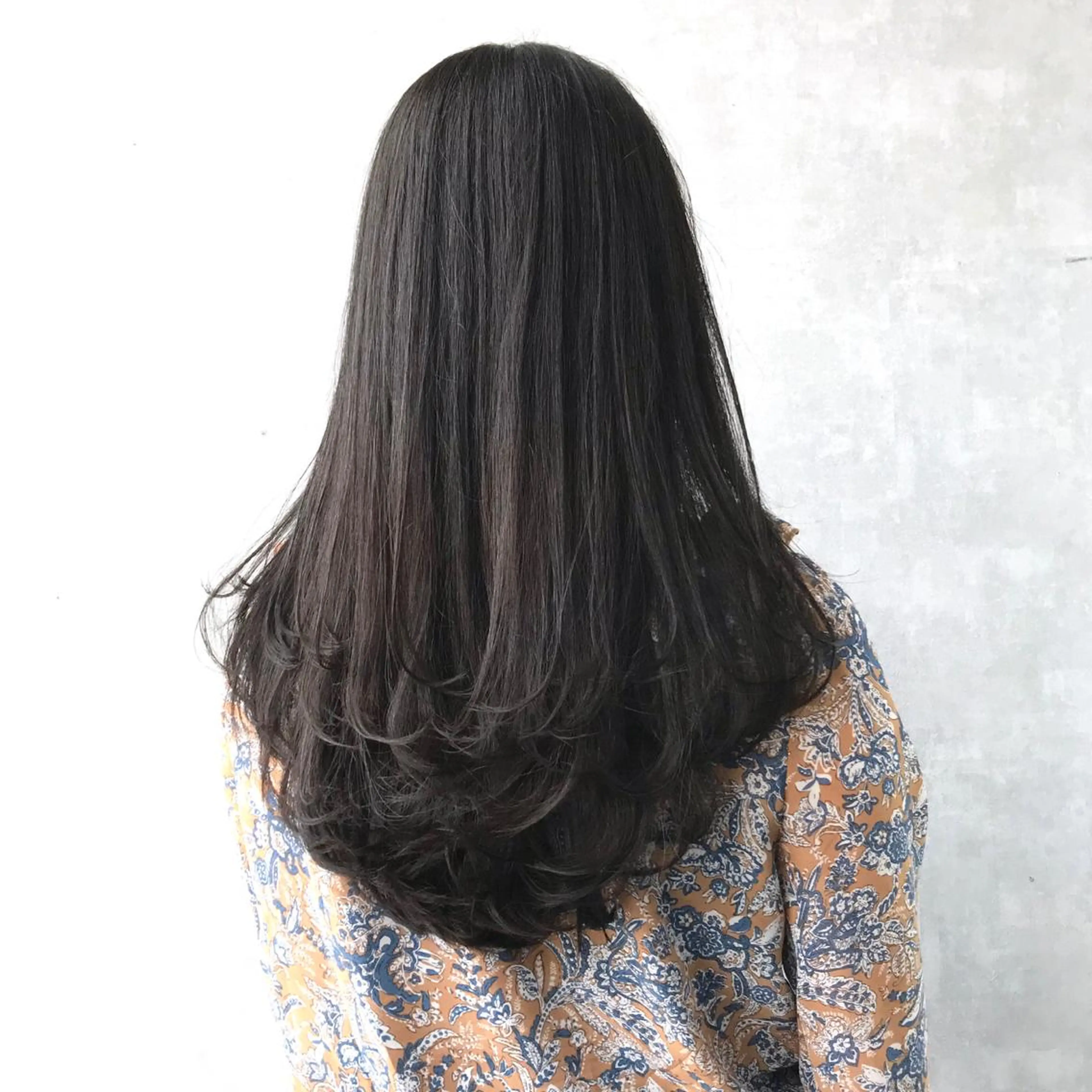 ロング ヨシンモリ ムルギョル巻き 韓国風ヘア レイヤーカット シースルーバング K-POP好き美容師 🇰🇷Kai.Yのヘアスタイル