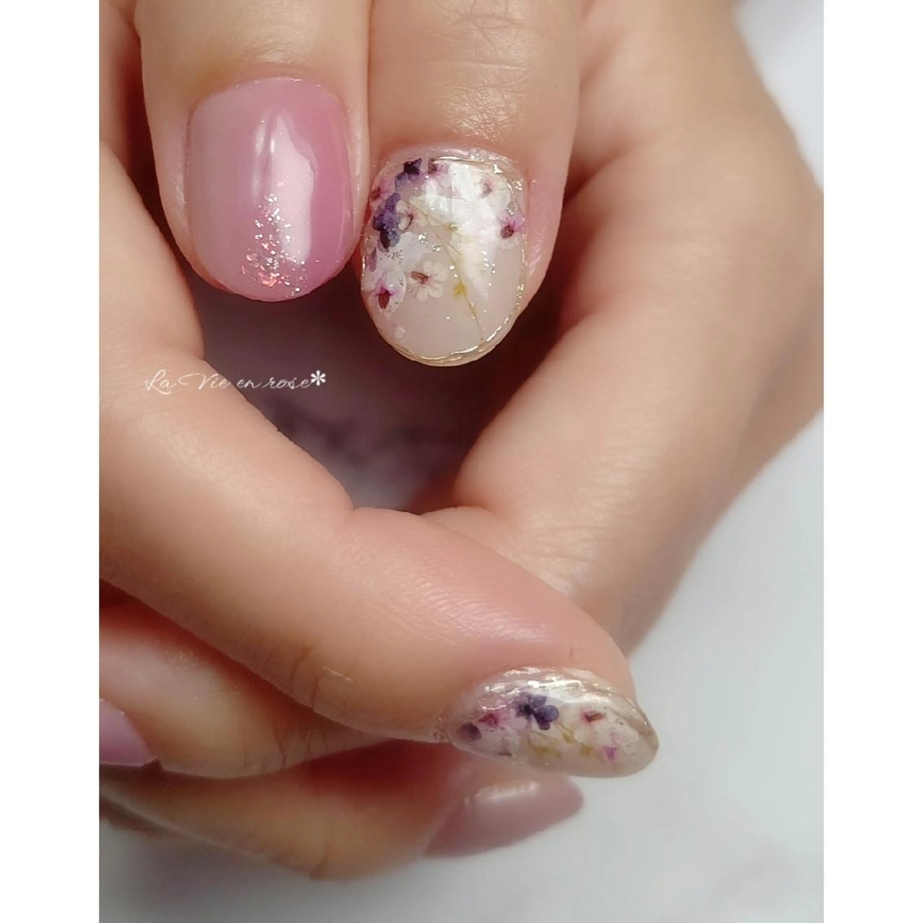ネイル ラヴィアン ローズのネイルデザイン