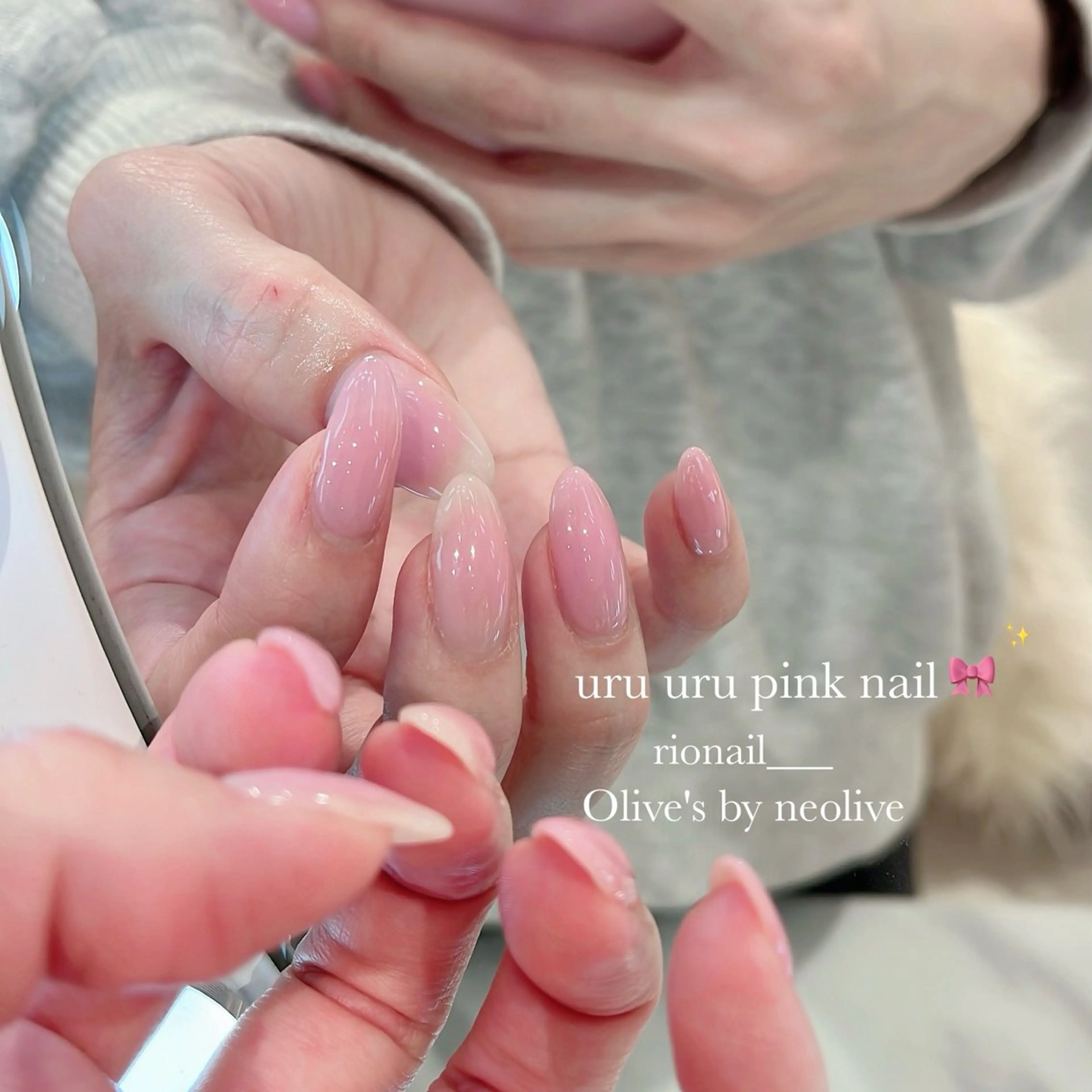 ネイル ハンドネイル 𝘙𝘪𝘰𝘯𝘢 ...🕯🤍のネイルデザイン