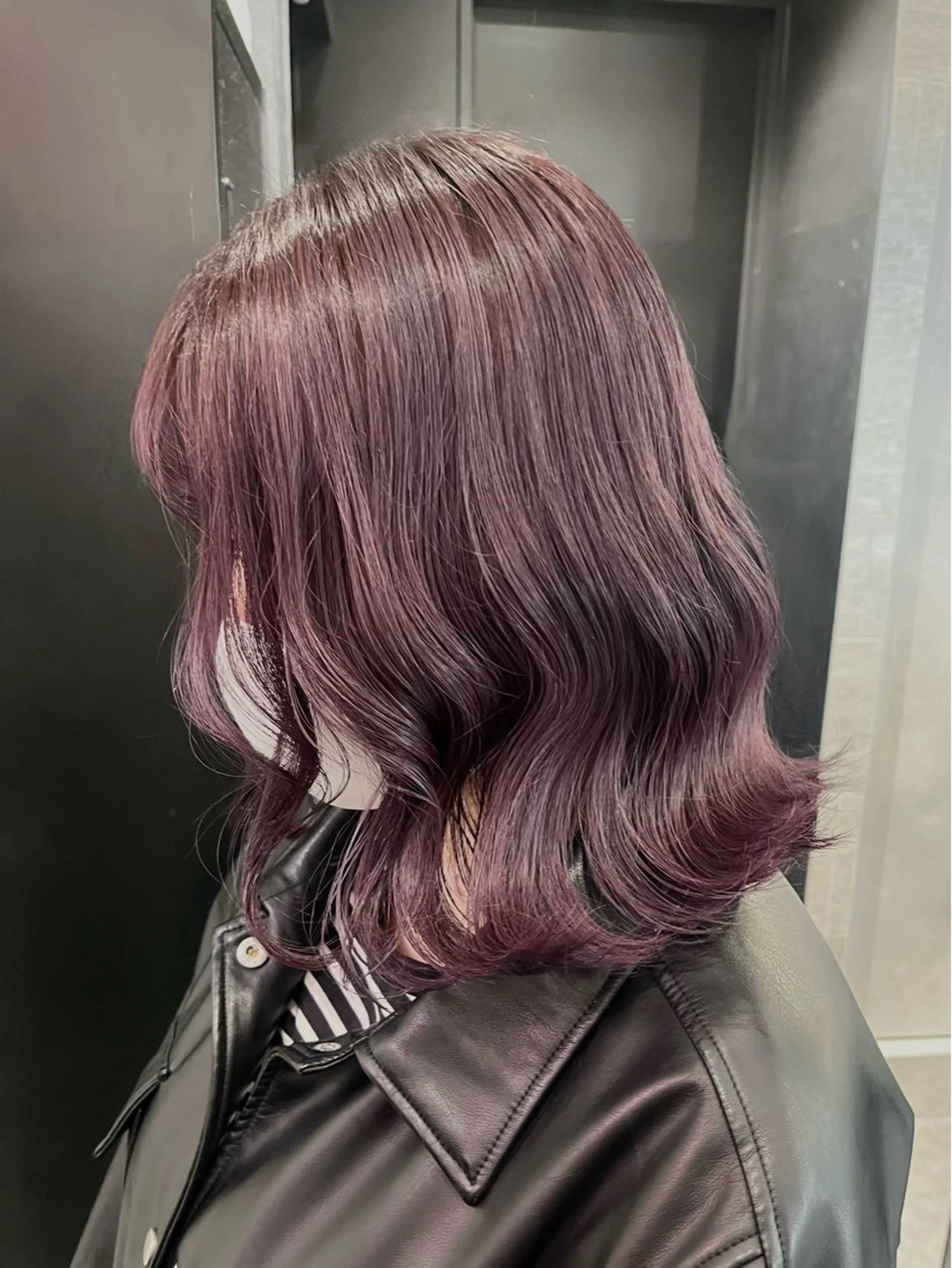 ミディアム カラー ヘアカラー ダブルカラー🫐 /まゆ🎀のヘアスタイル