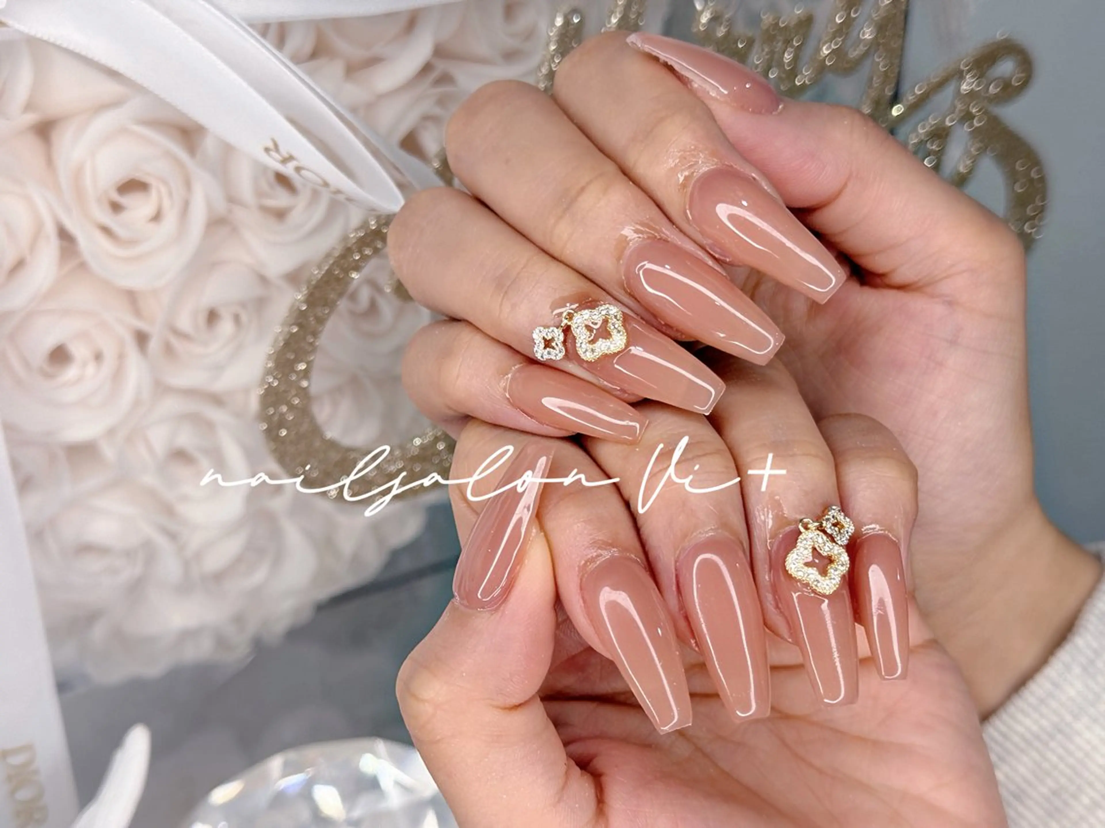 ネイル ✨Nailsalon Vi+✨のネイルデザイン
