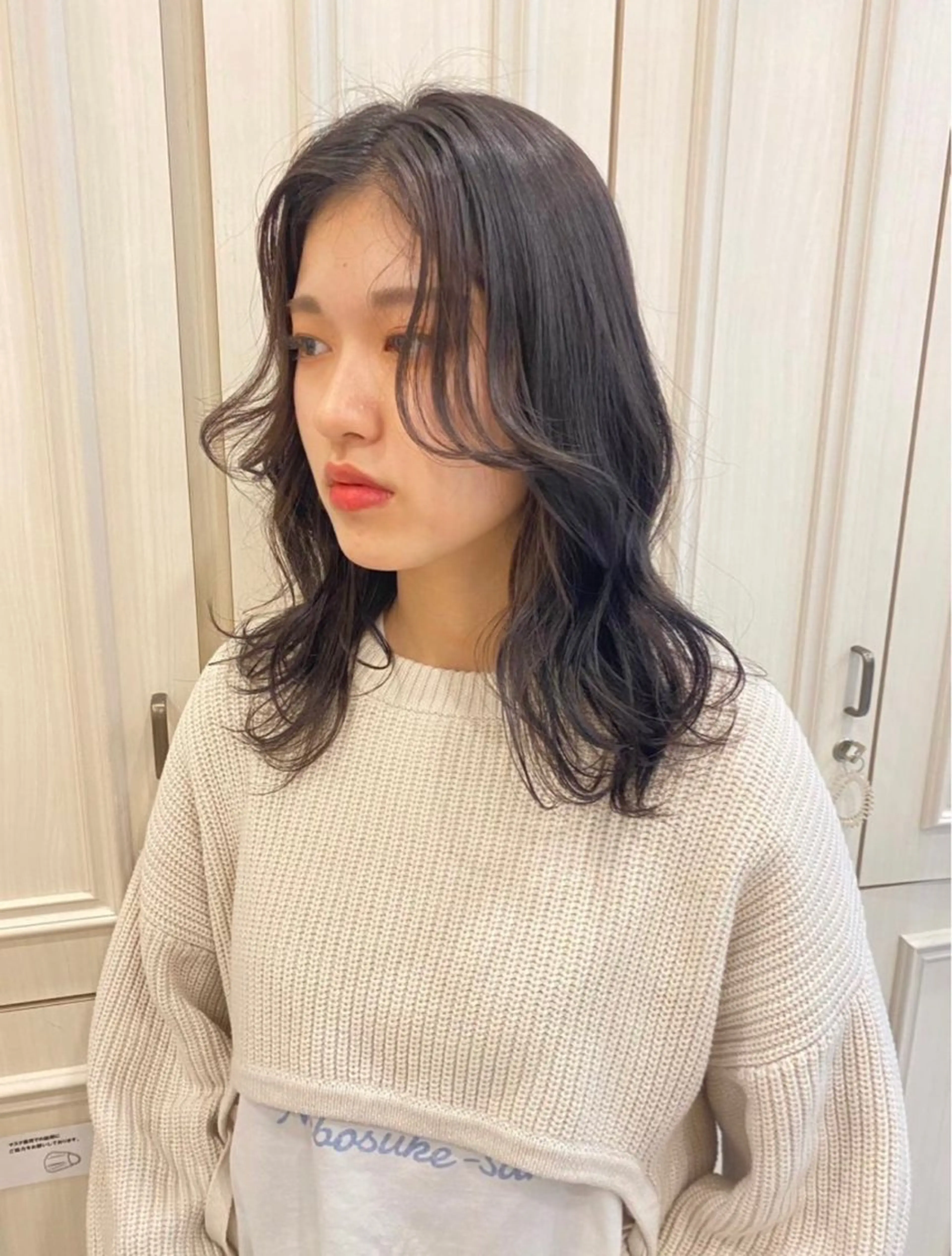 【レディースミディアム（胸上）】🌈（Aujuaシャンプートリートメント使用）⚠️3cm以上切らせて頂ける方!の写真