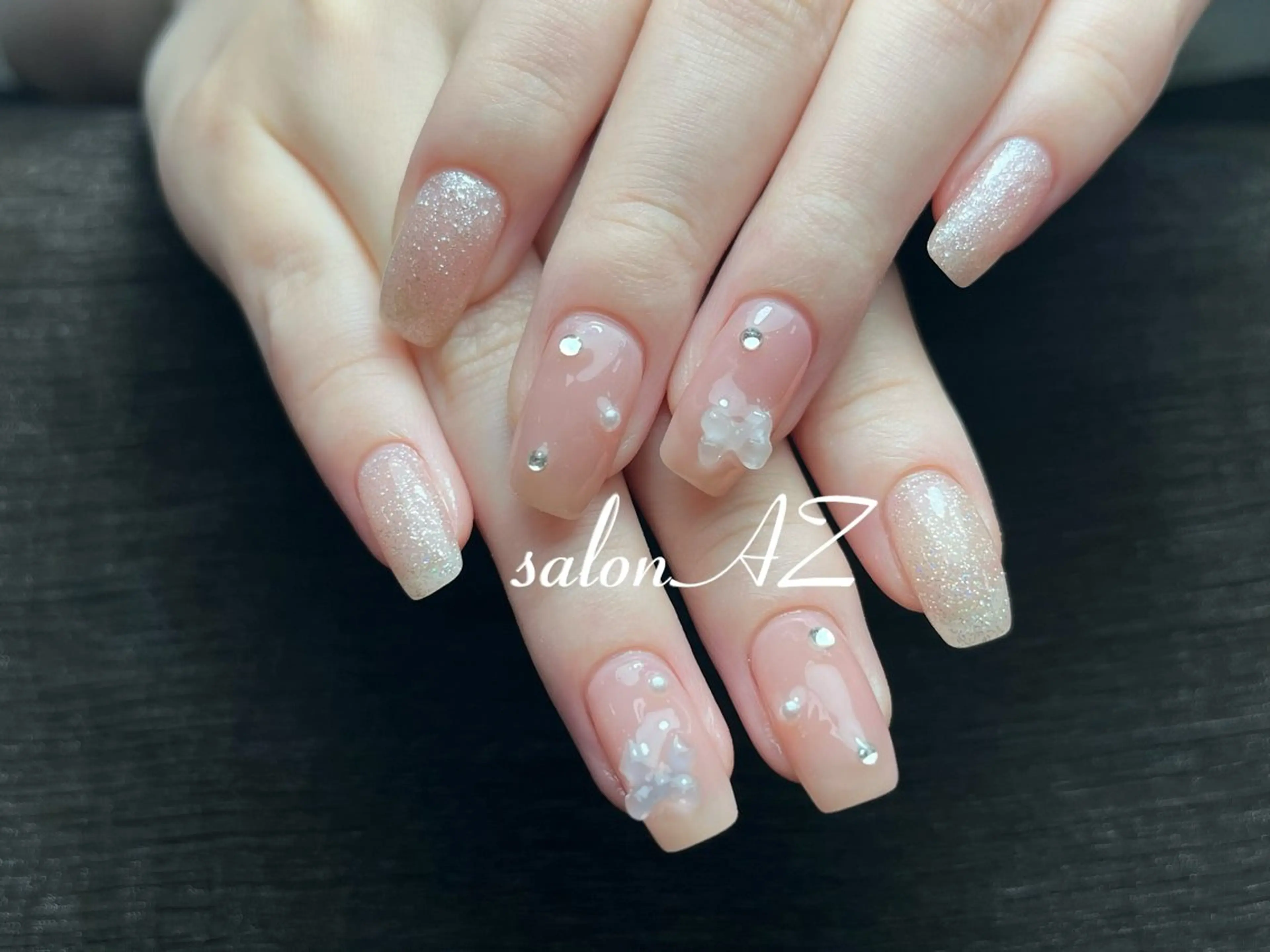 ネイル アートネイル 長さ出し フットネイル フレンチネイル ジェルネイル salon AZのネイルデザイン