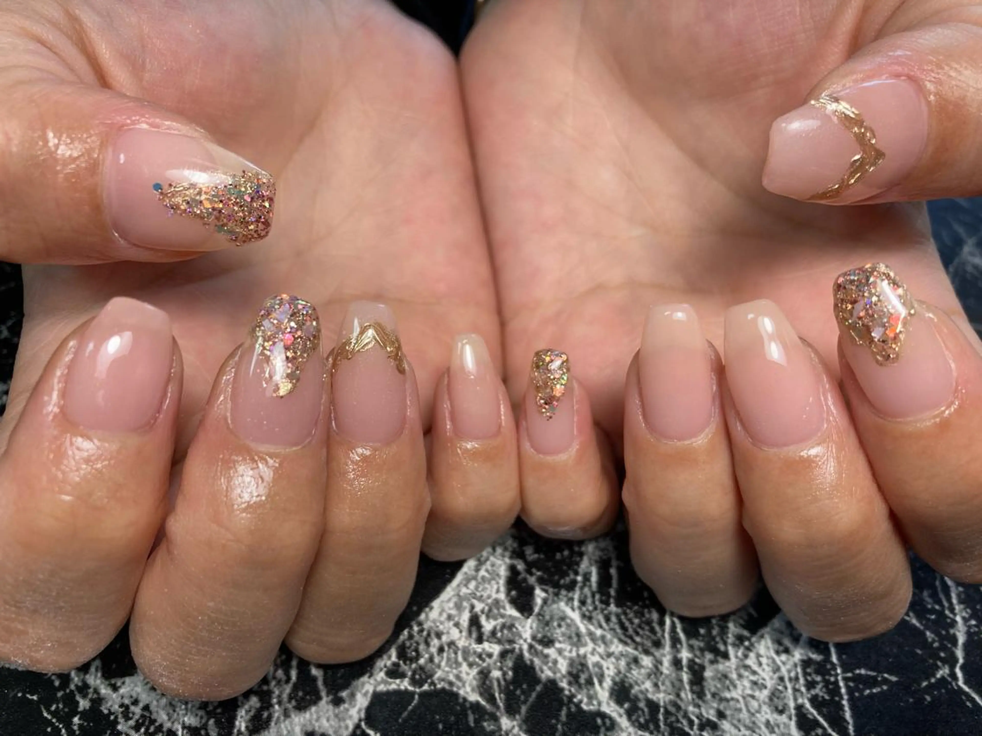 ミディアム ネイル スカルプネイル ハンドネイル フットネイル ✴︎ Delightのネイルデザイン