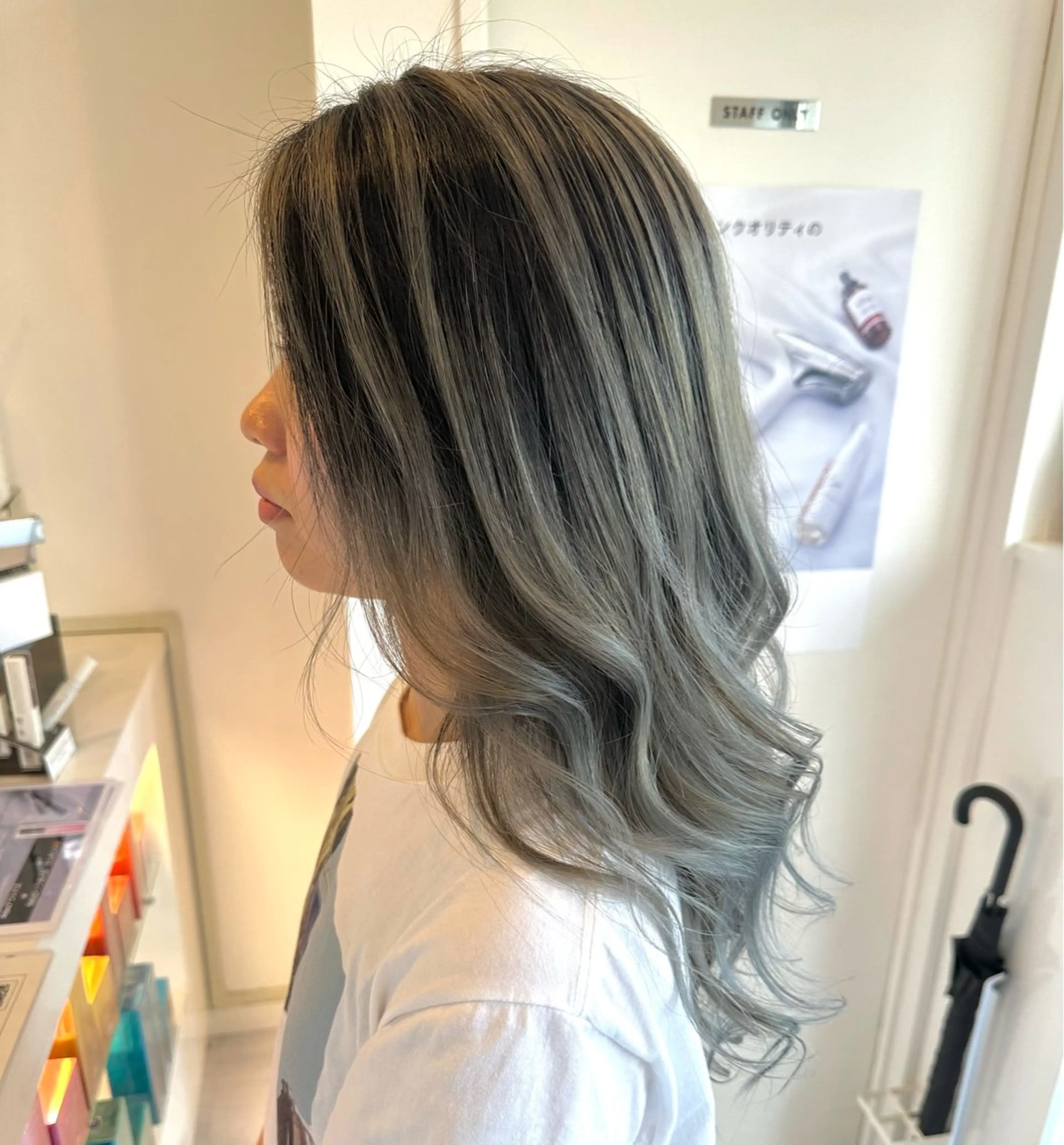 ロング 下岡 奈津美のヘアスタイル