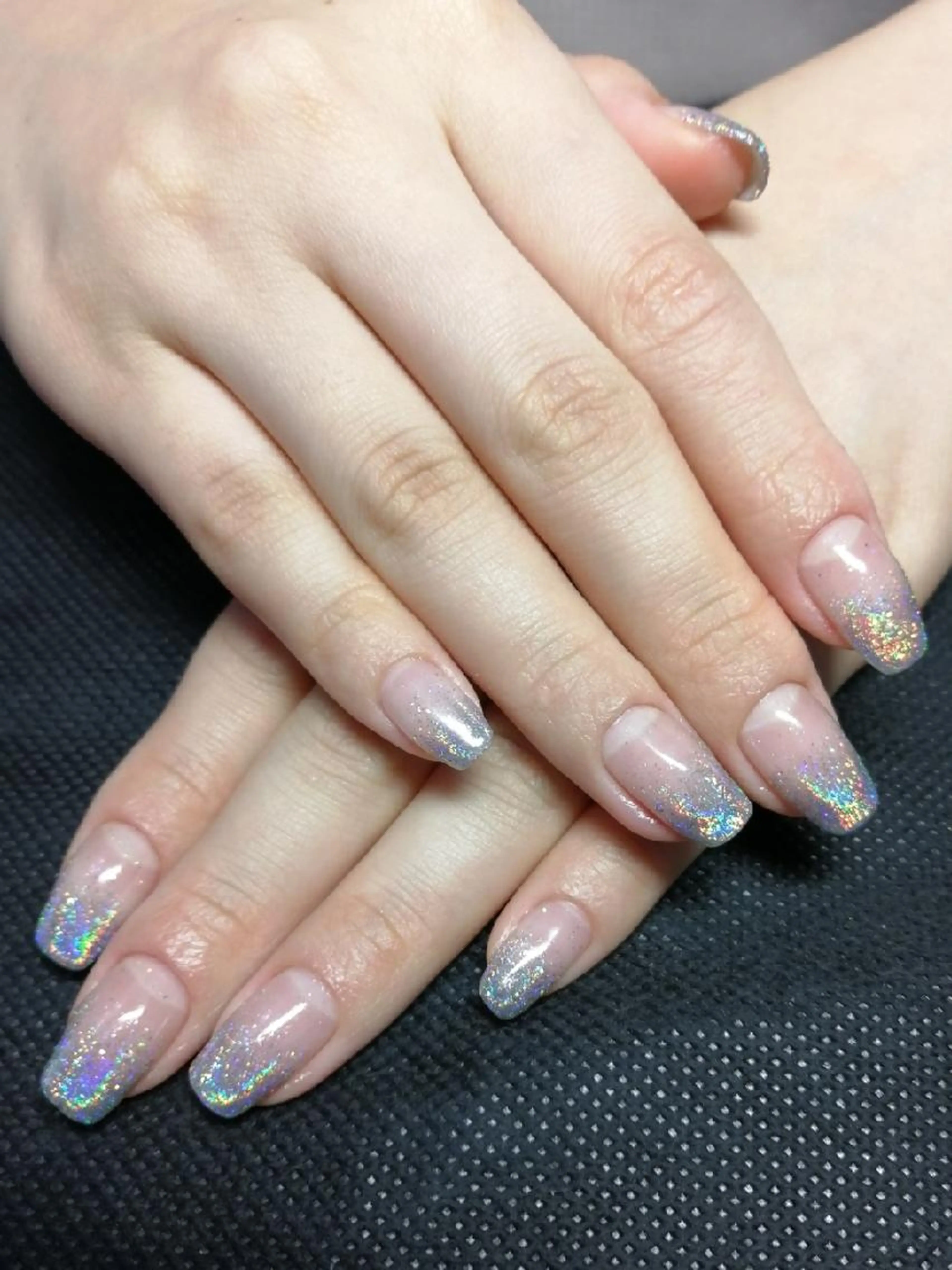 カラーグラデーションジェルネイル(他店オフ込み、ケア込み)の写真