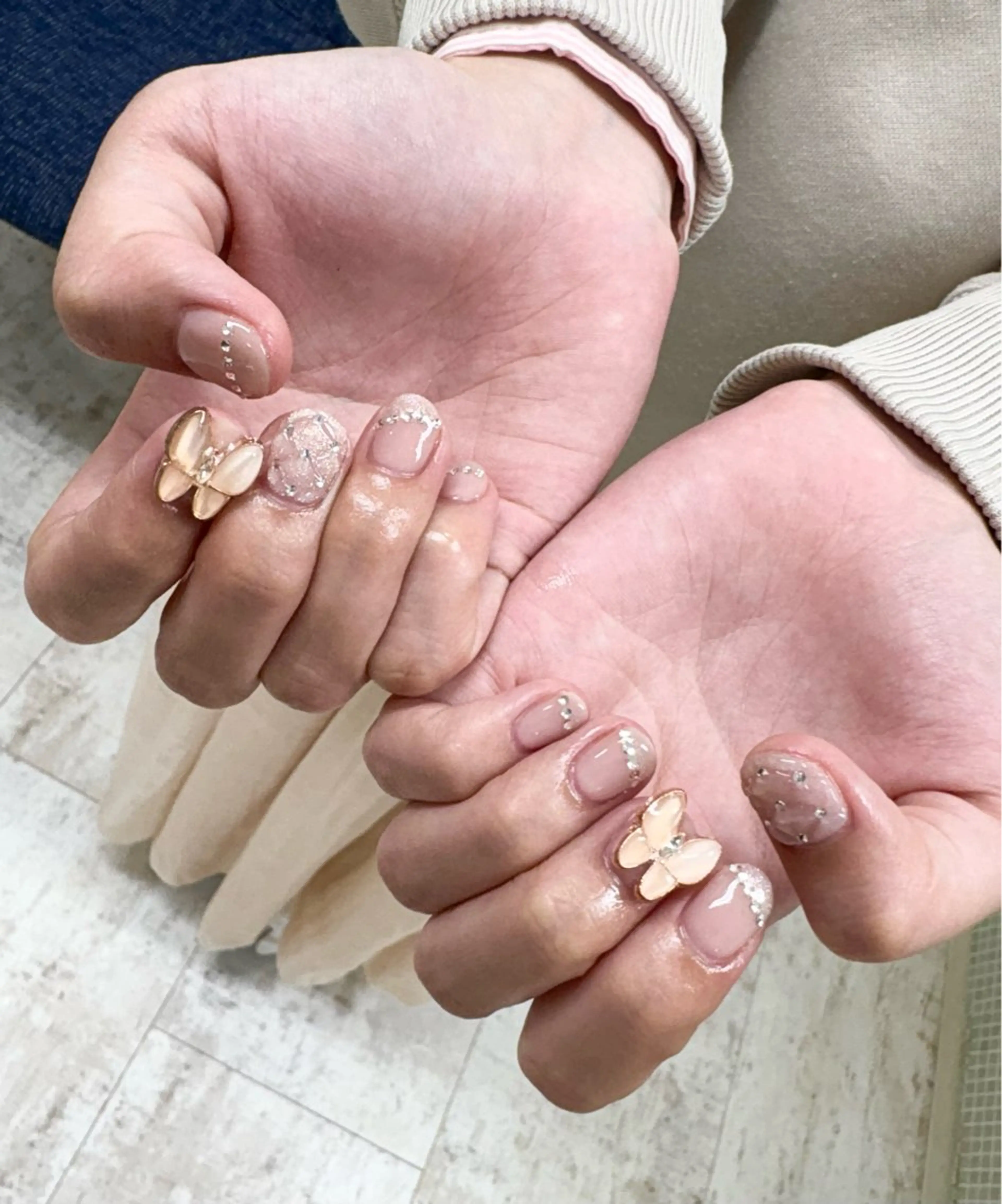 ネイル 持ち込み 吉田 里菜のネイルデザイン