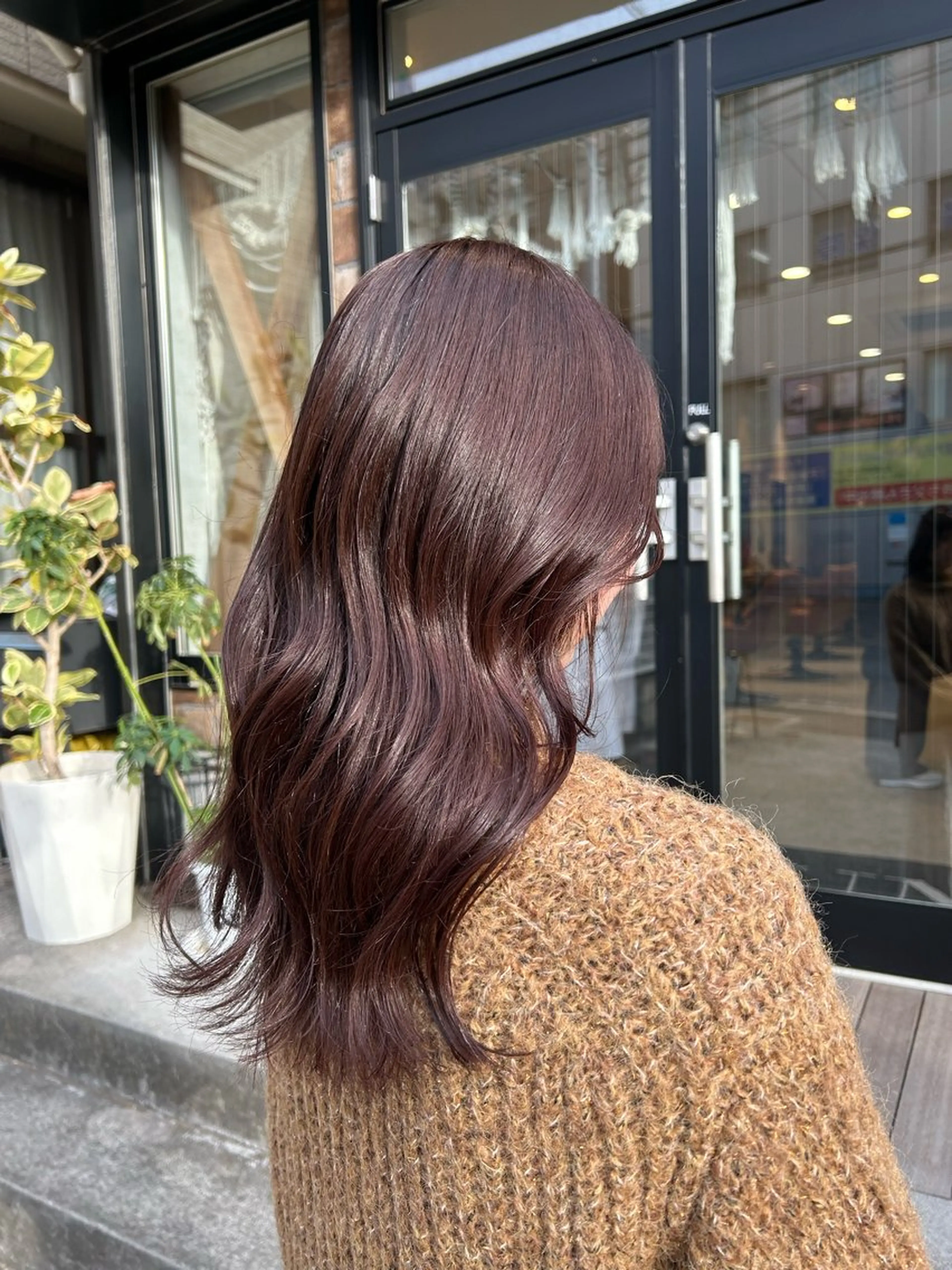 セミロング カラー ベージュカラー レッドカラー メンズパーマ✨️村越 雄斗のヘアスタイル