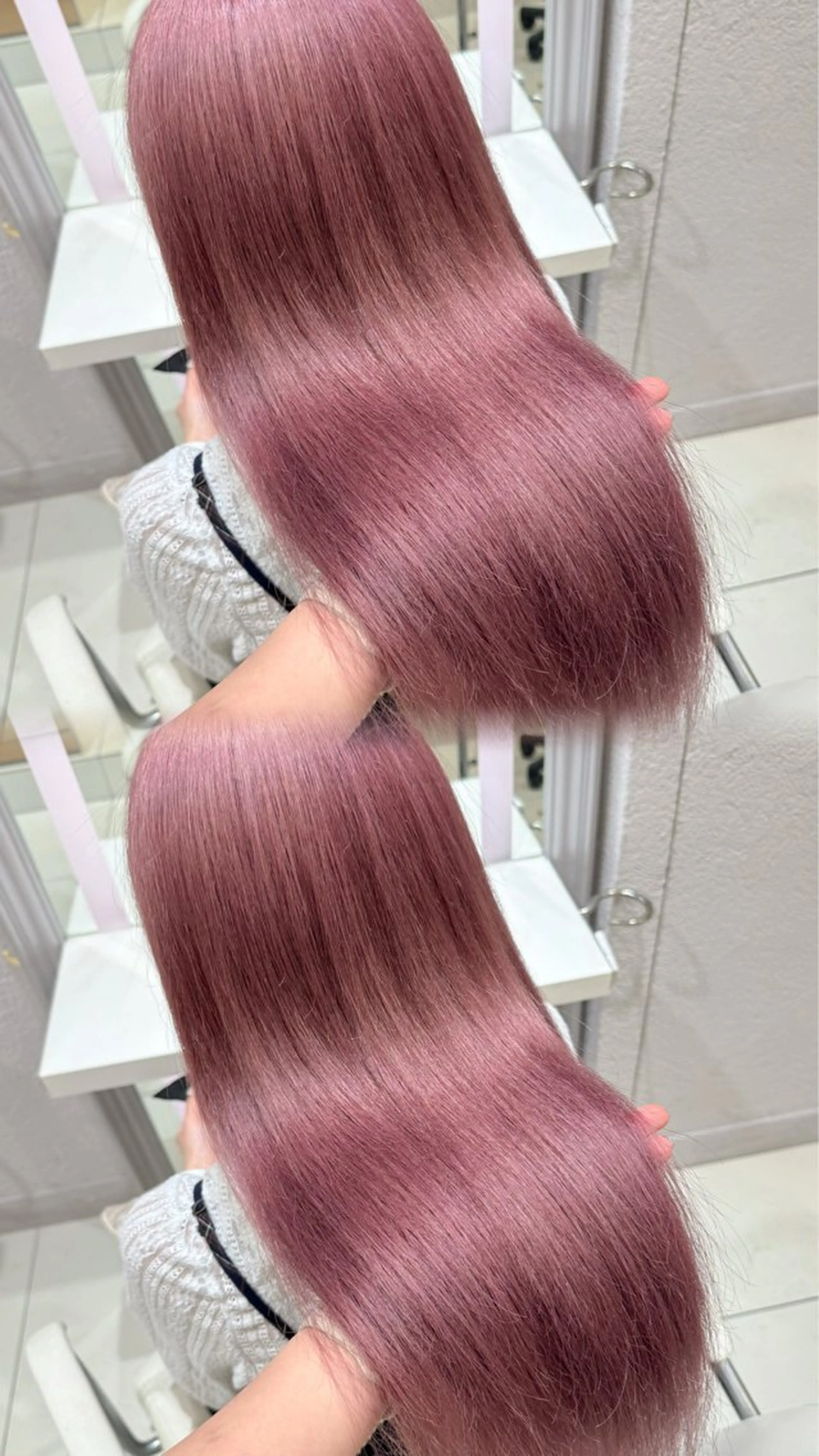 ロング カラー ベージュカラー ピンクカラー ピンクベージュ 表参道/ブリーチ/ みずは🎀のヘアスタイル