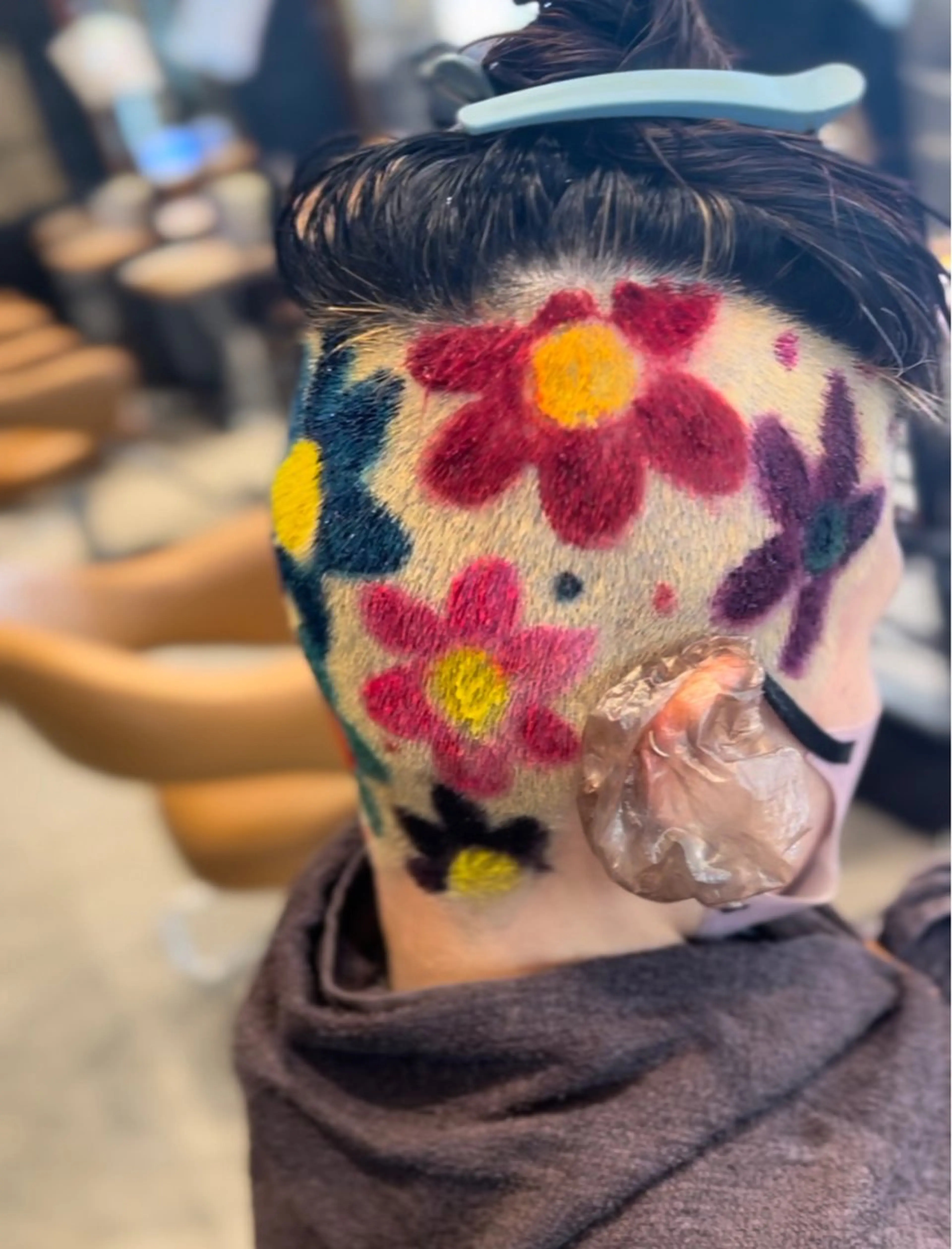 カラー EARTH 浦添店のヘアスタイル