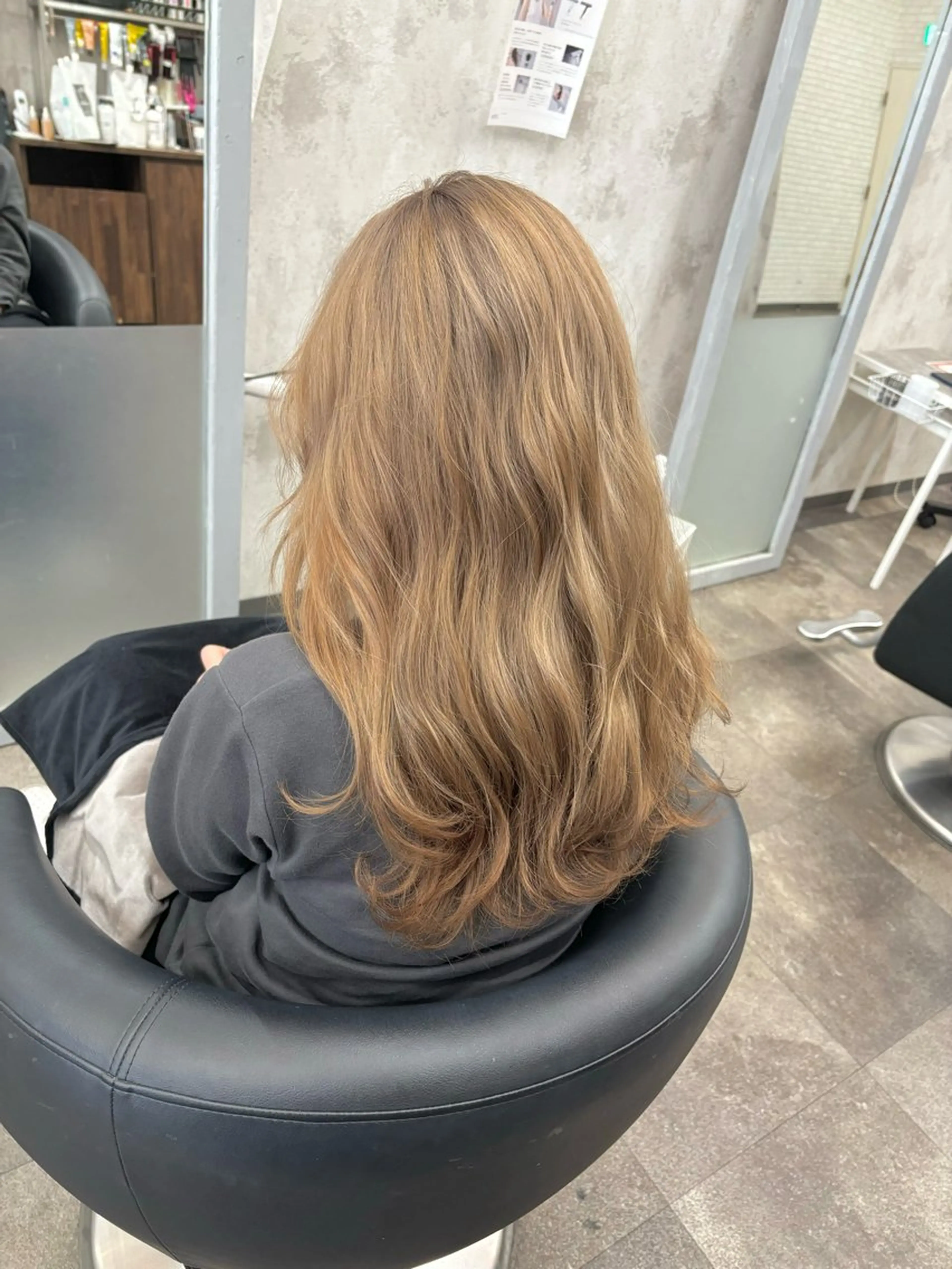 ロング 田中 沙也香のヘアスタイル