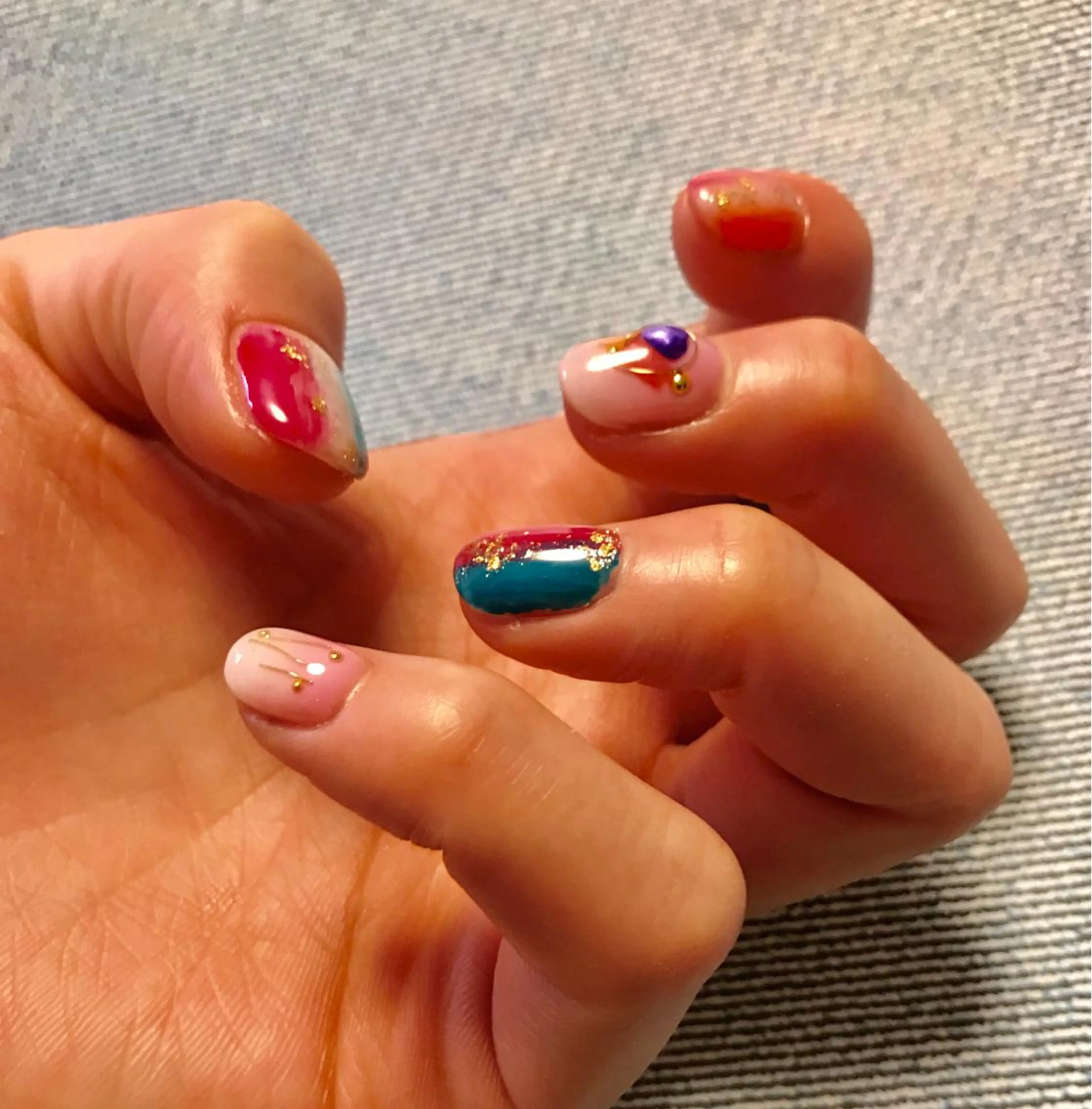 ネイル マツエク・マツパ アートネイル ショートネイル TheNext kitahorieのネイルデザイン