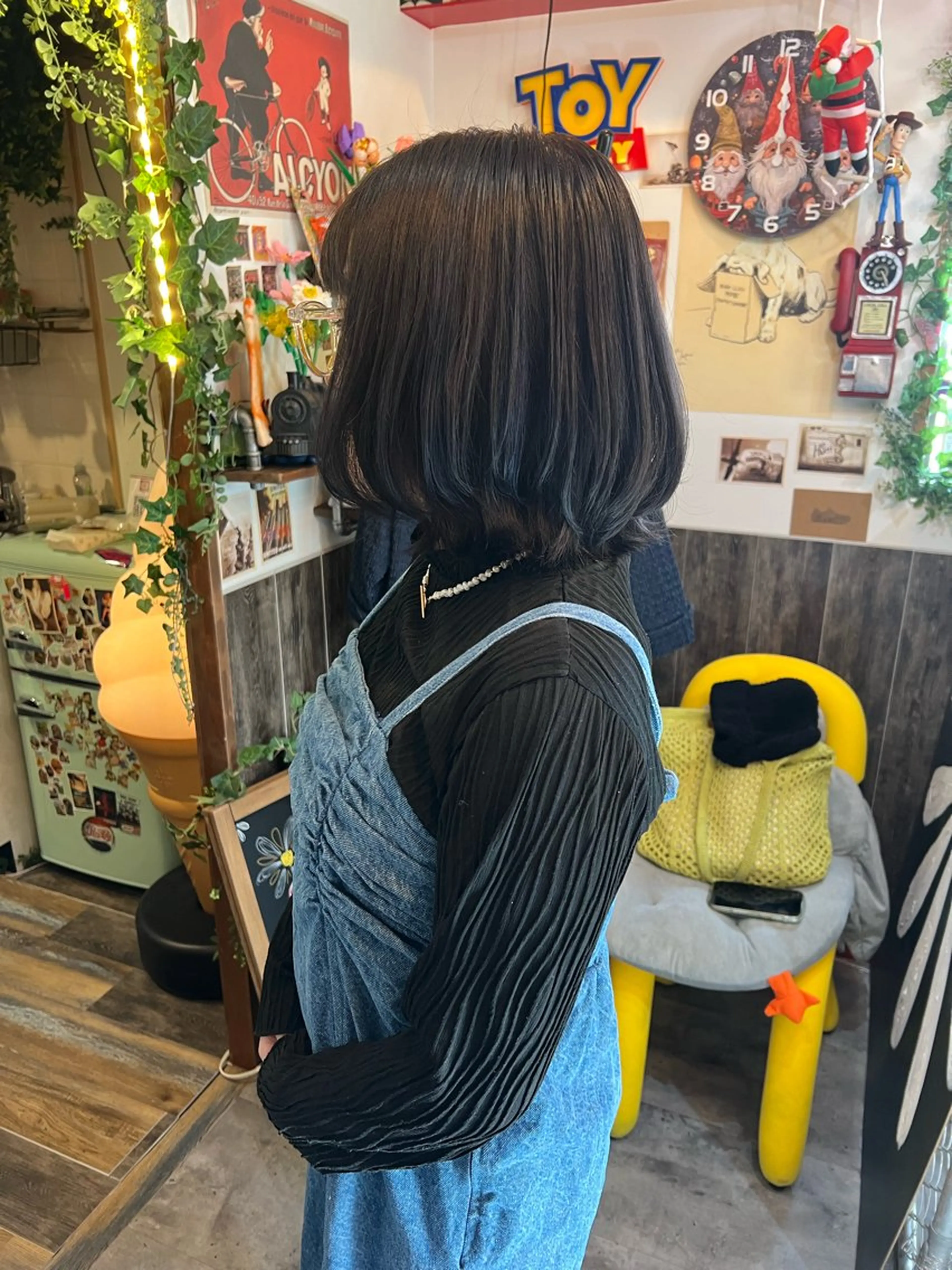 ミディアム カラー ブルーカラー ブルージュ ハイライトカラー ハイライト ヘアカラー トリートメント カラーパティシエ facce🌼ikoのヘアスタイル