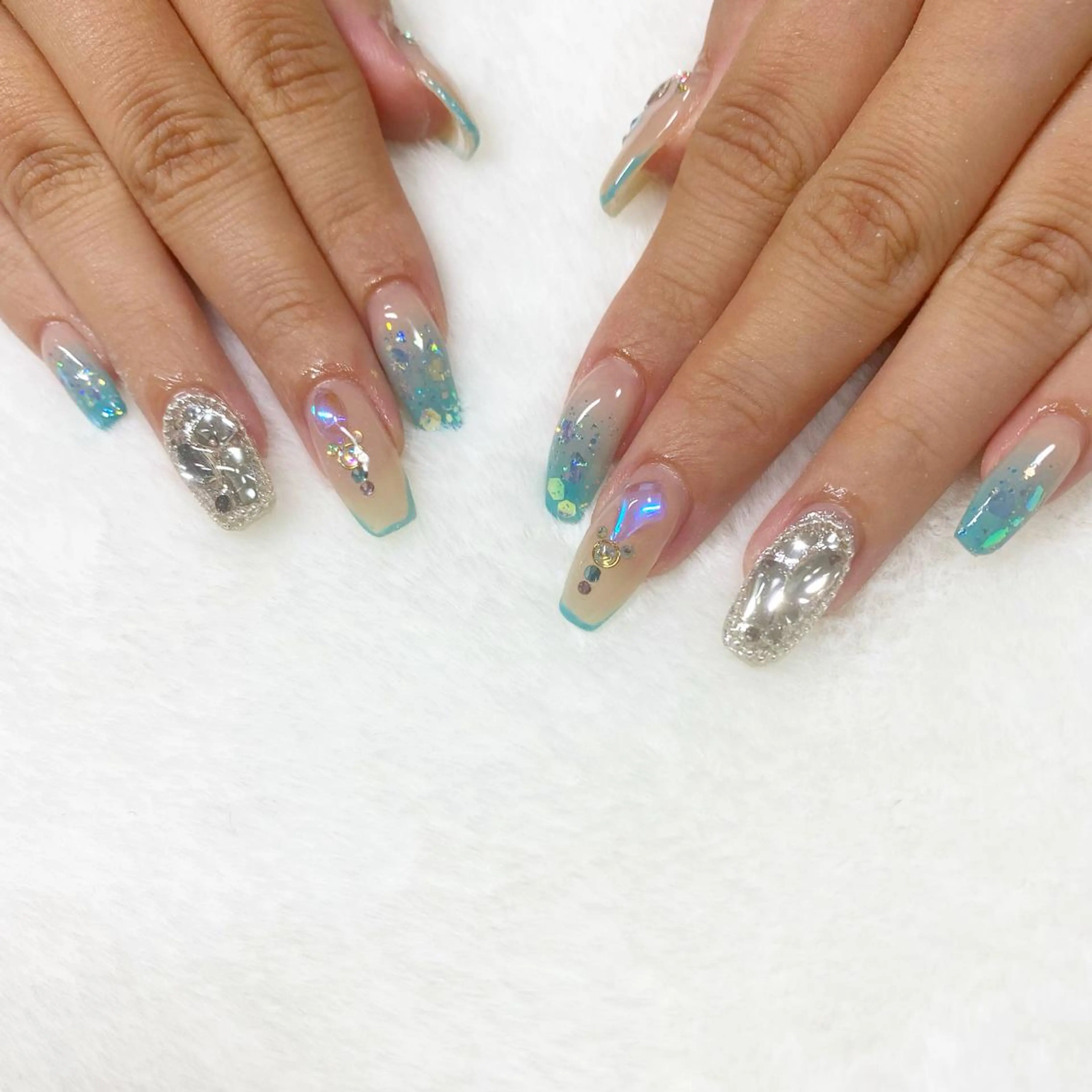 ネイル Laki nailのネイルデザイン