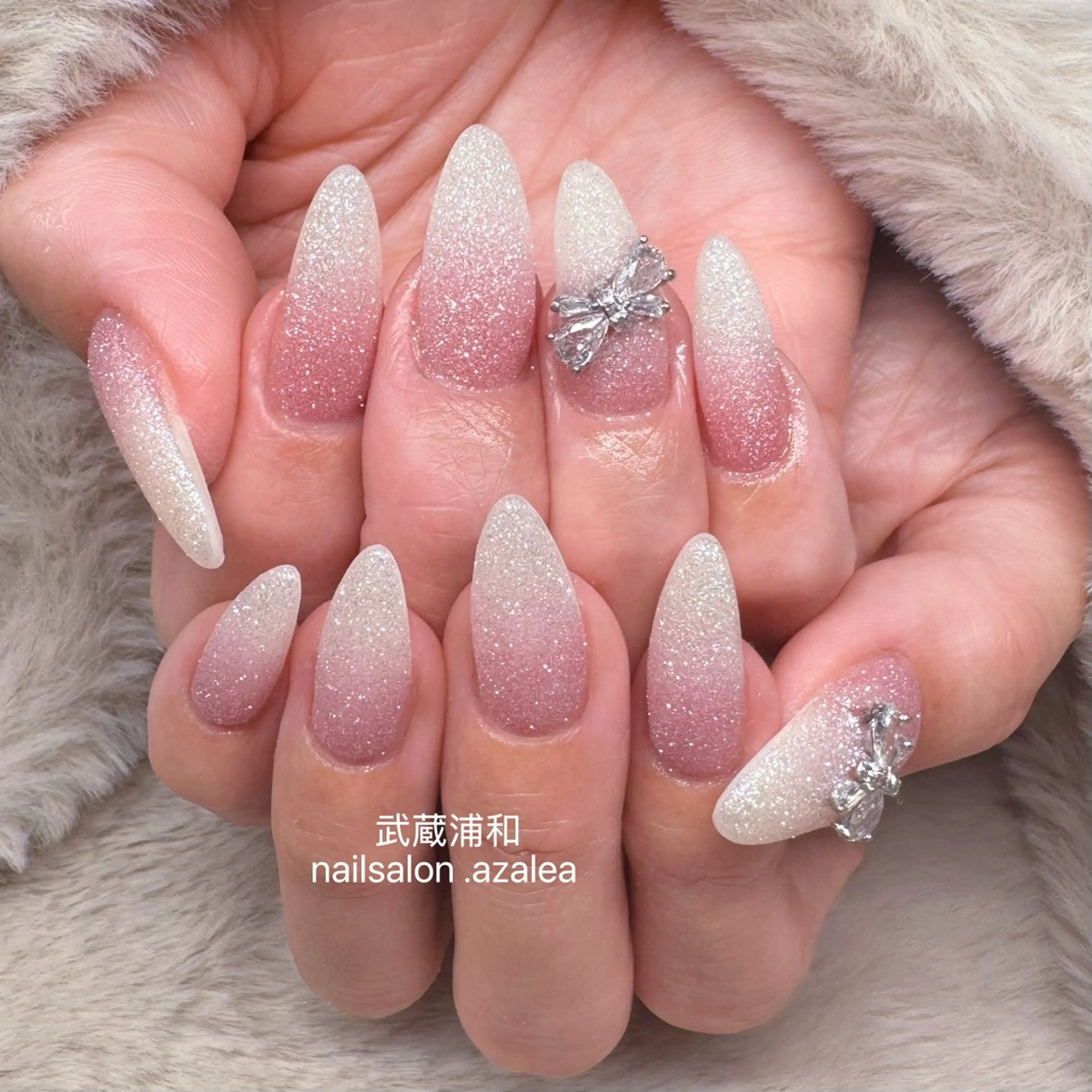 ネイル ハンドネイル R inのネイルデザイン