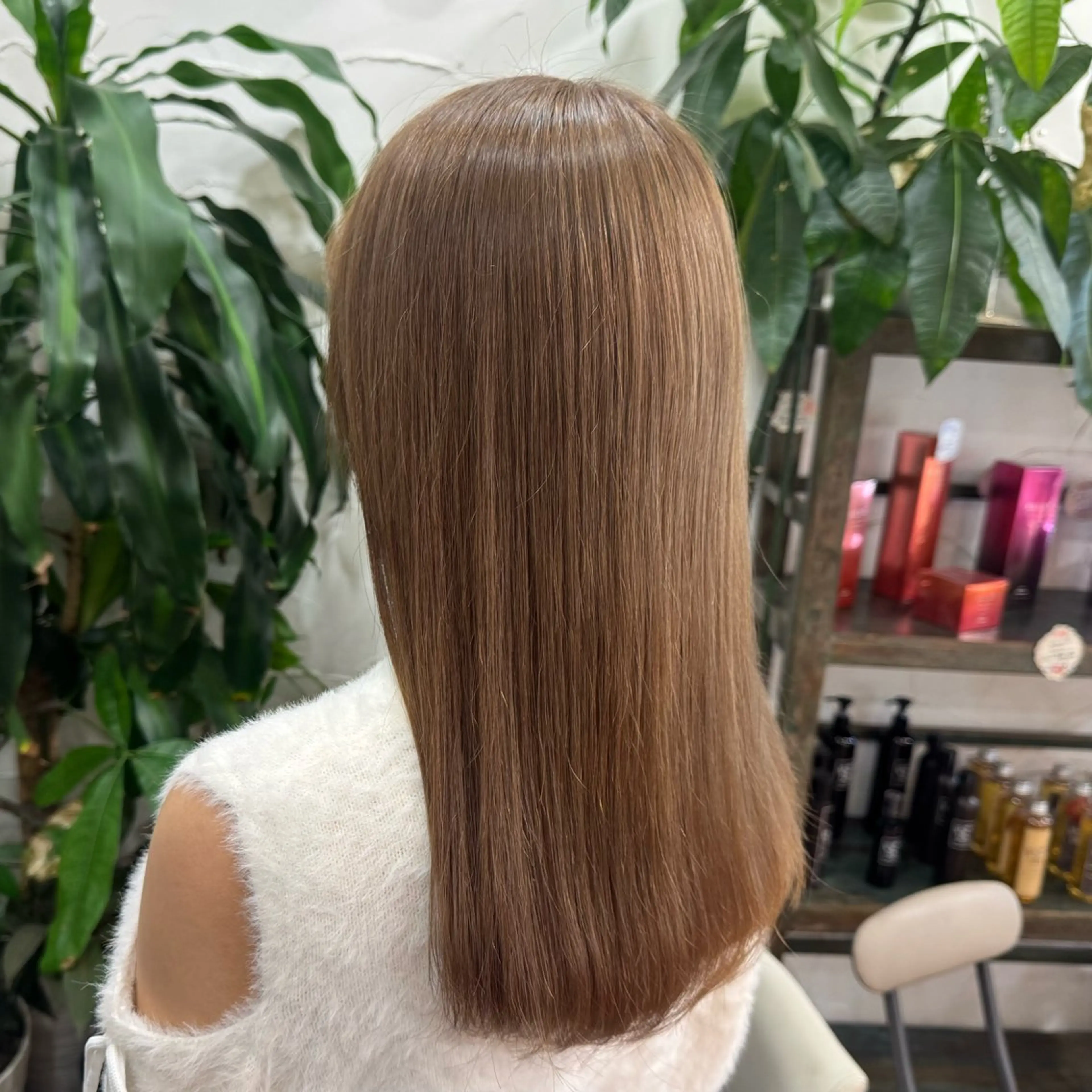 カラー トリートメント ヘッドスパ 透明感/低ダメージ インナー🩵角田紗雪のヘアスタイル