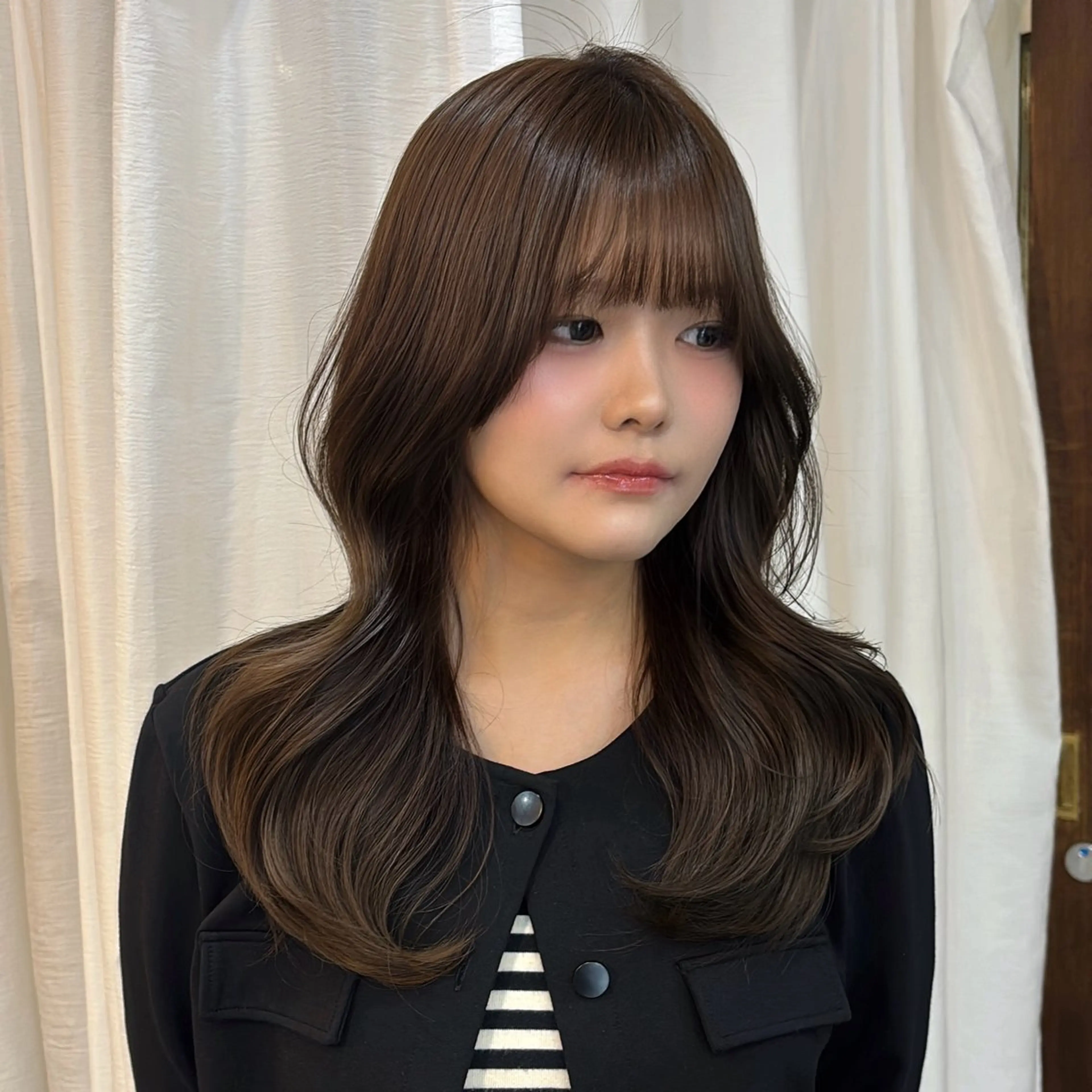 セミロング ハッシュカット レイヤーカット カット ゆうめ 透明感カラー /韓国風レイヤーのヘアスタイル