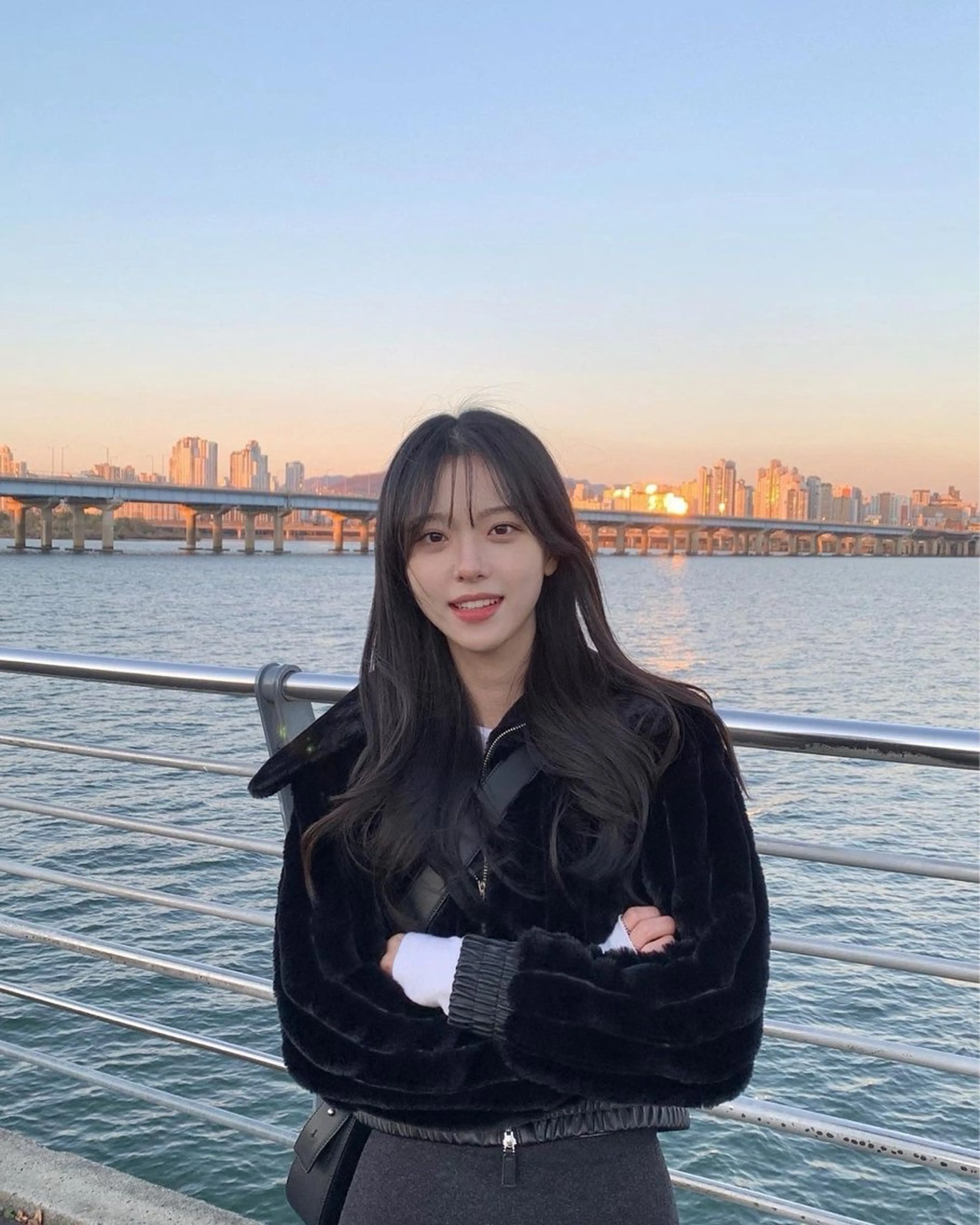 ロング カラー カット ヘアカラー トリートメント 莉乃/縮毛矯正/髪質 改善/艶カラーのヘアスタイル