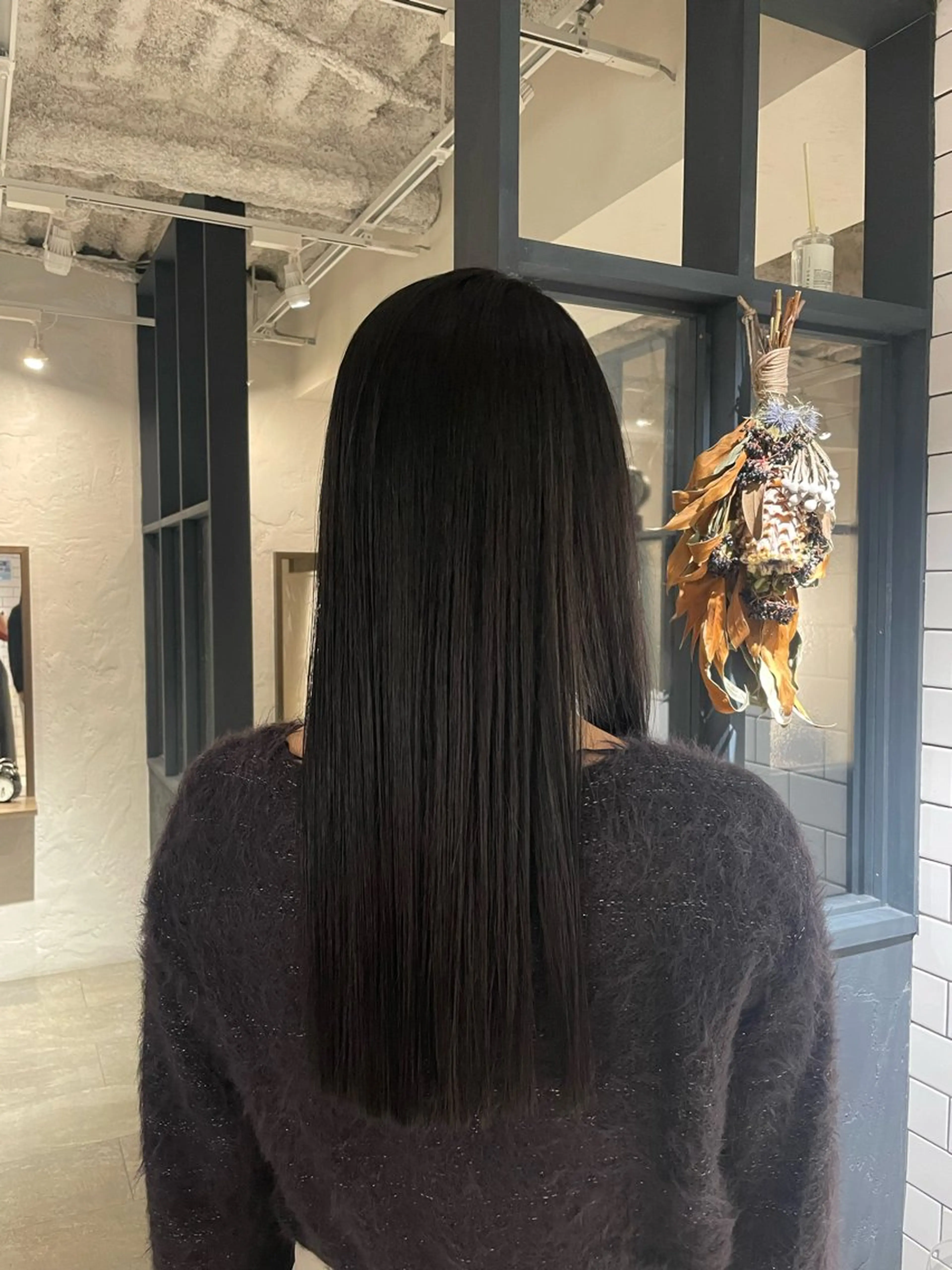 ロング カラー アッシュ カット ヘアカラー トリートメント ヘッドスパ 井上 飛鳥のヘアスタイル