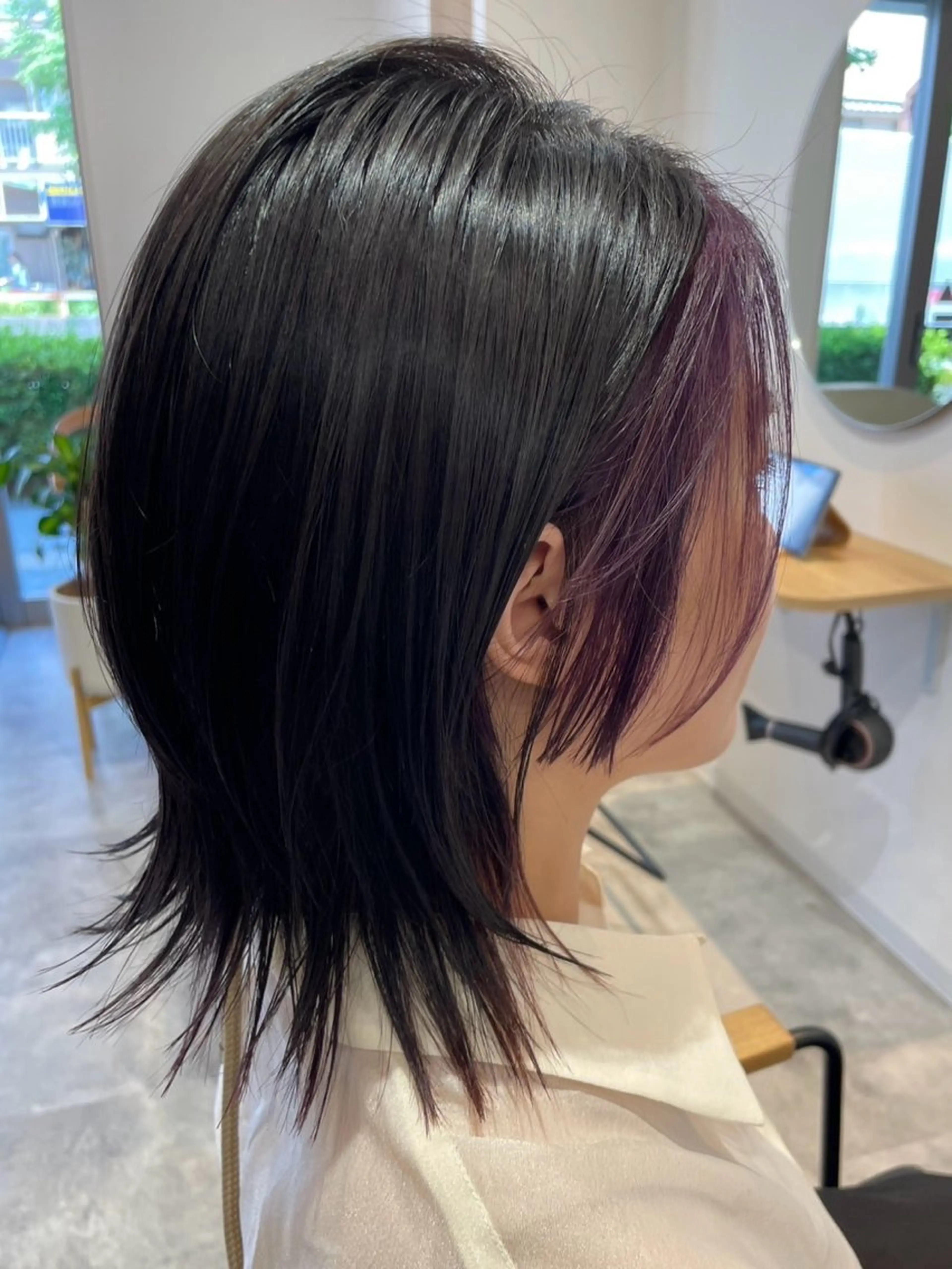 ショート ミストバング カット ヘアカラー 白岩 良子のヘアスタイル