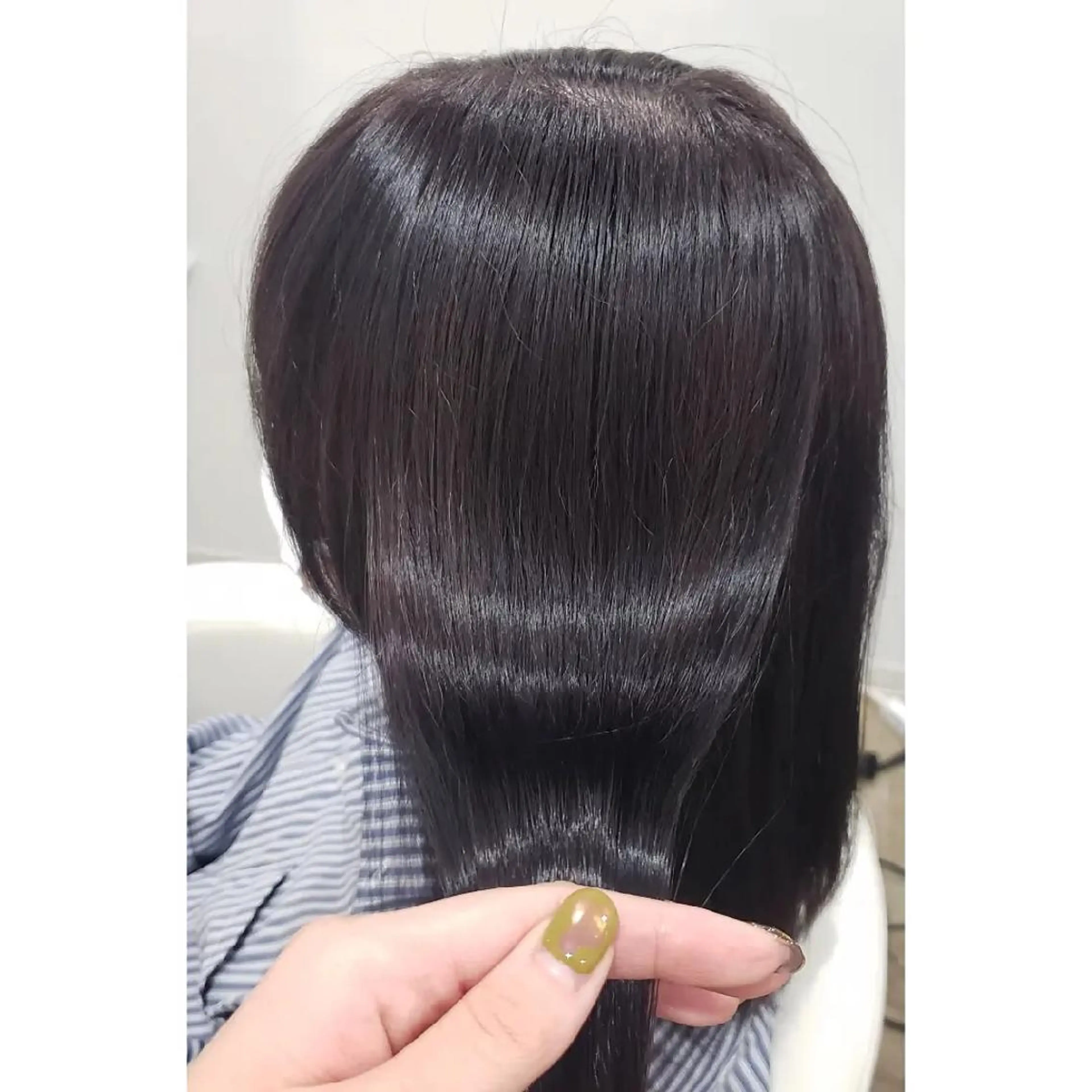 ミディアム カラー ヘアアレンジ ラベンダーカラー 髪質改善 縮毛矯正 トリートメント 酸性ストレート ヘアカラー トリートメント 髪質改善サロン🍃 AIRI のヘアスタイル
