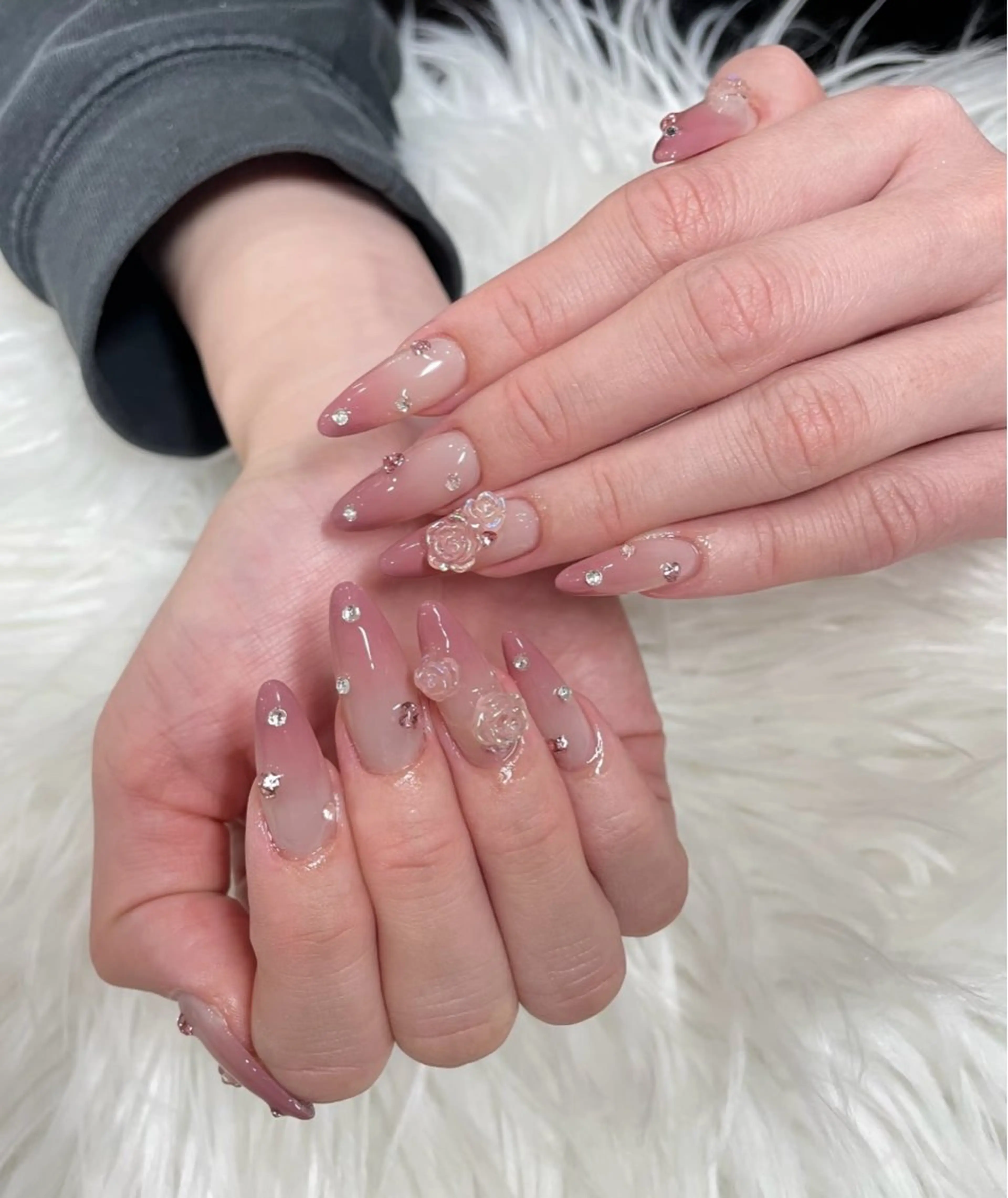 ネイル アートネイル べっ甲ネイル チークネイル 成人式 長さ出し ハンドネイル ハンドケア For you. Nail Salonのネイルデザイン