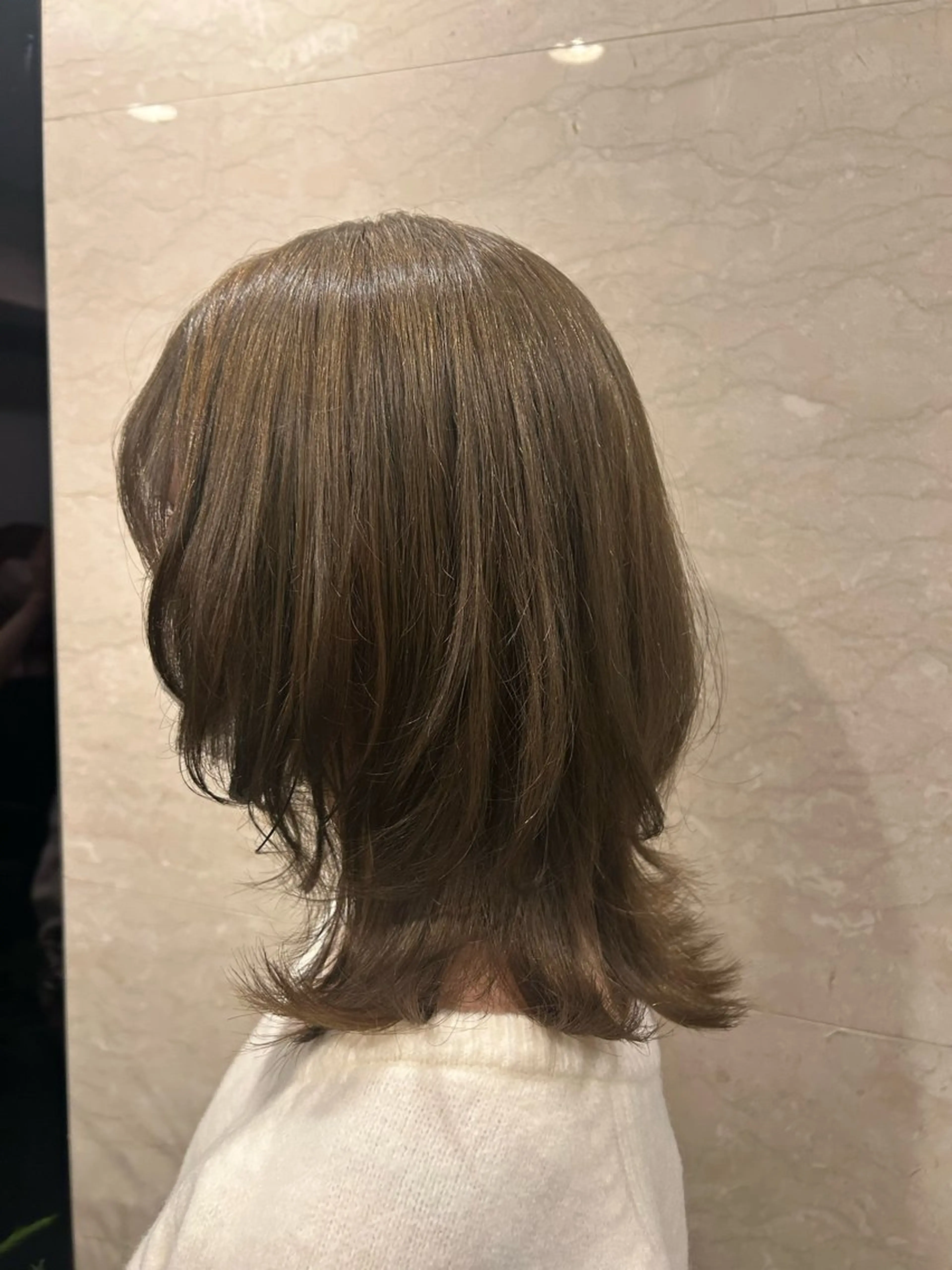 ミディアム カラー 日南乃/柔らか ブラウンカラーのヘアスタイル