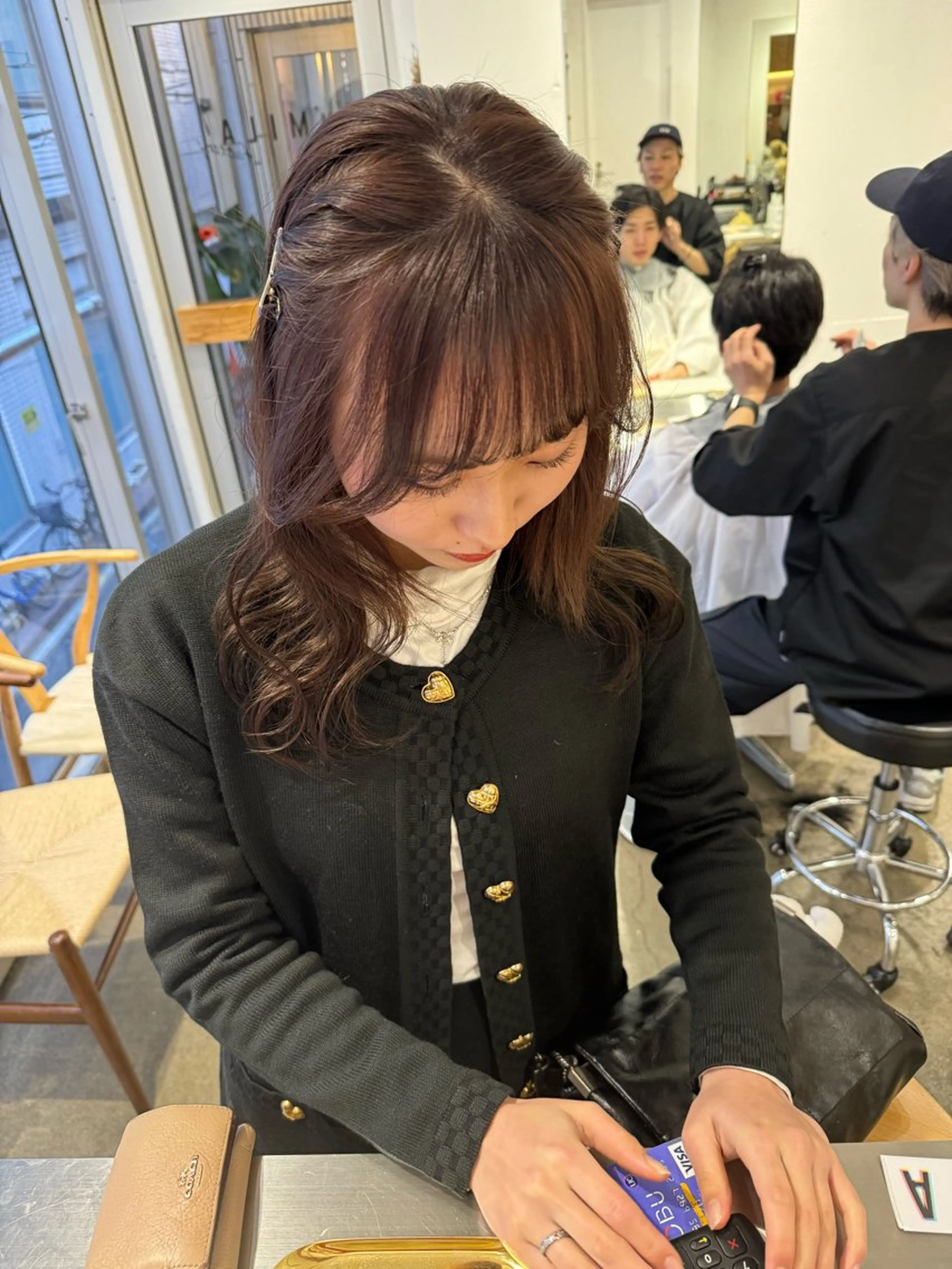 ミディアム カラー ブラウンカラー 新宿 似合わせカラー HINAのヘアスタイル