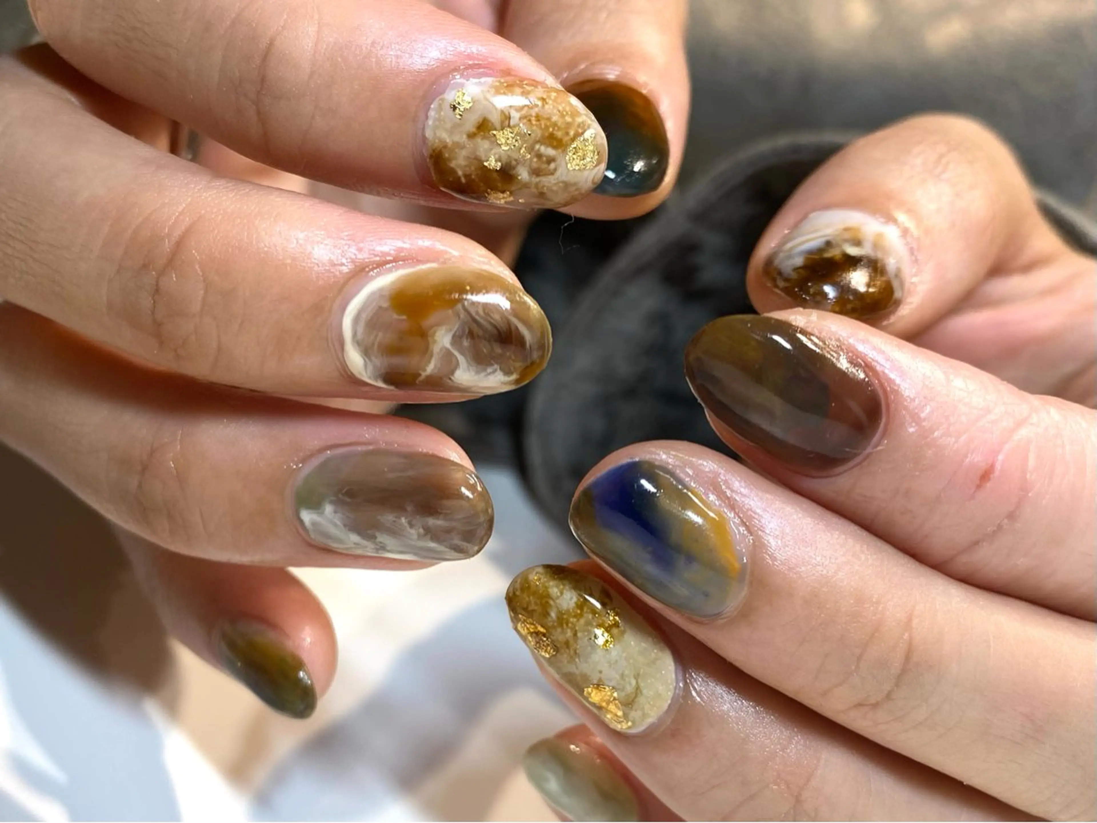 ネイル フットネイル フレンチネイル ジェルネイル グラデーション マグネットネイル misa🫧ナチュラ ル縮毛矯正/髪質改善のヘアスタイル