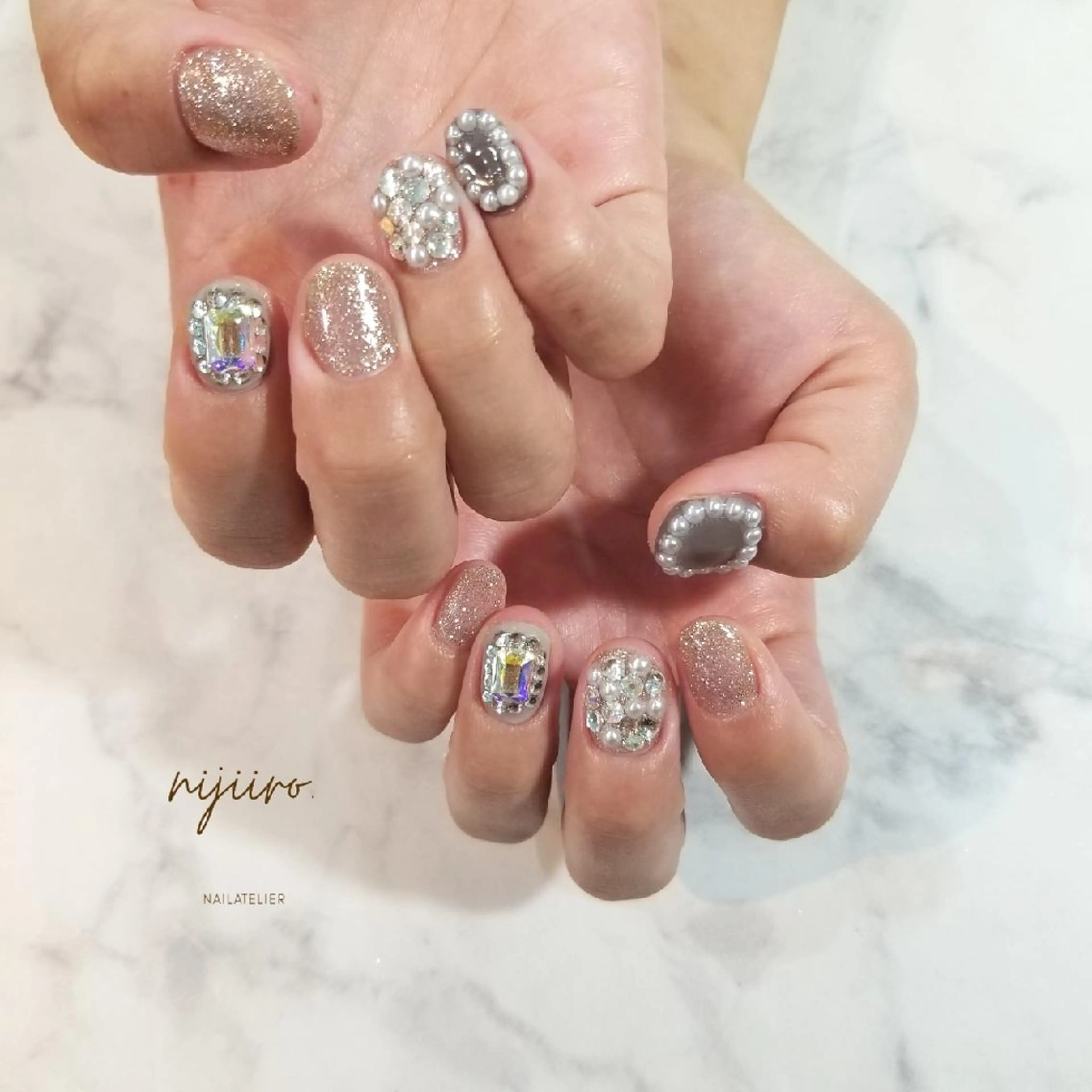 ネイル ハンドネイル nijiiro🌈 サトウのネイルデザイン