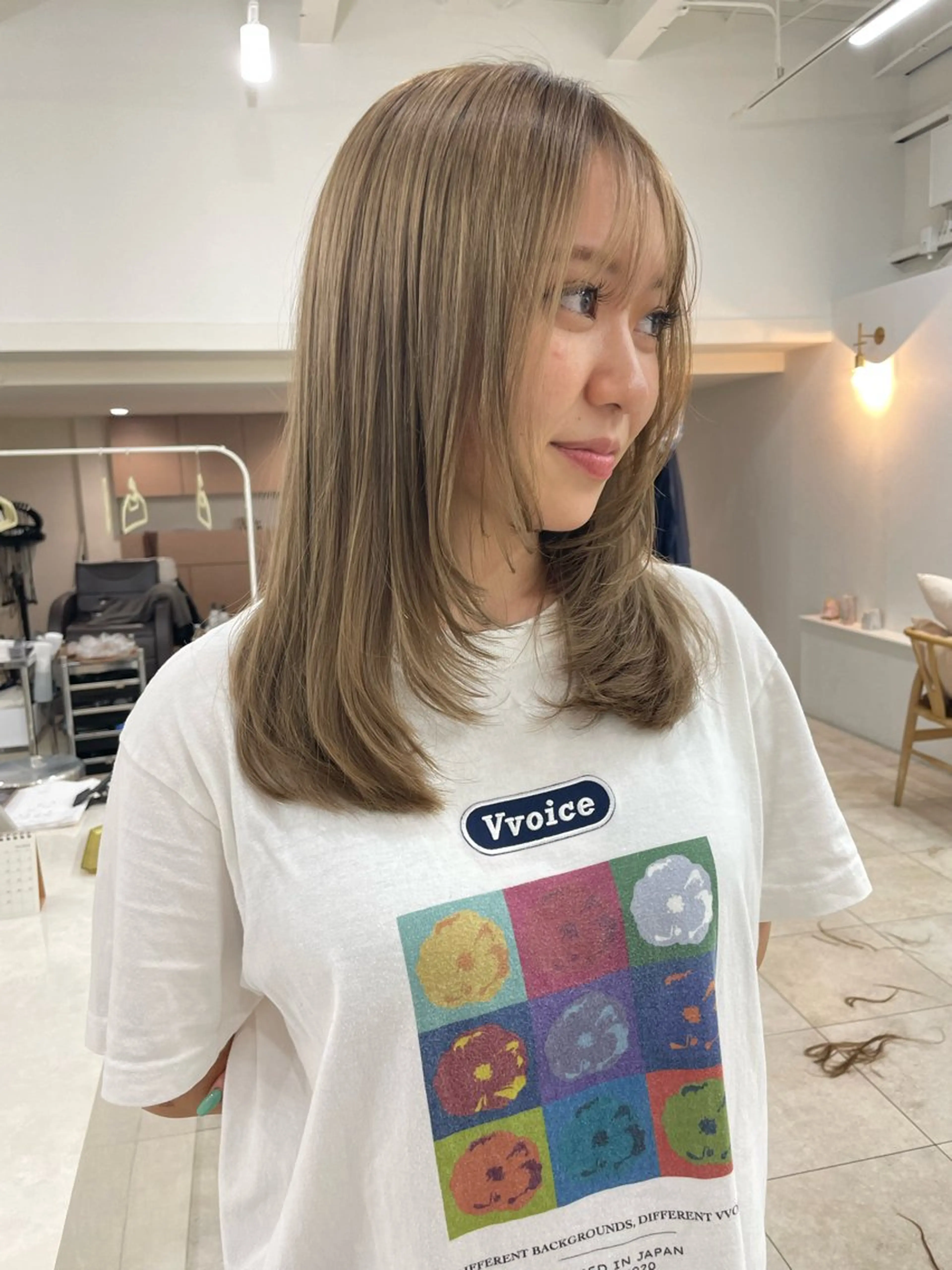 ロング 相澤 陽菜のヘアスタイル