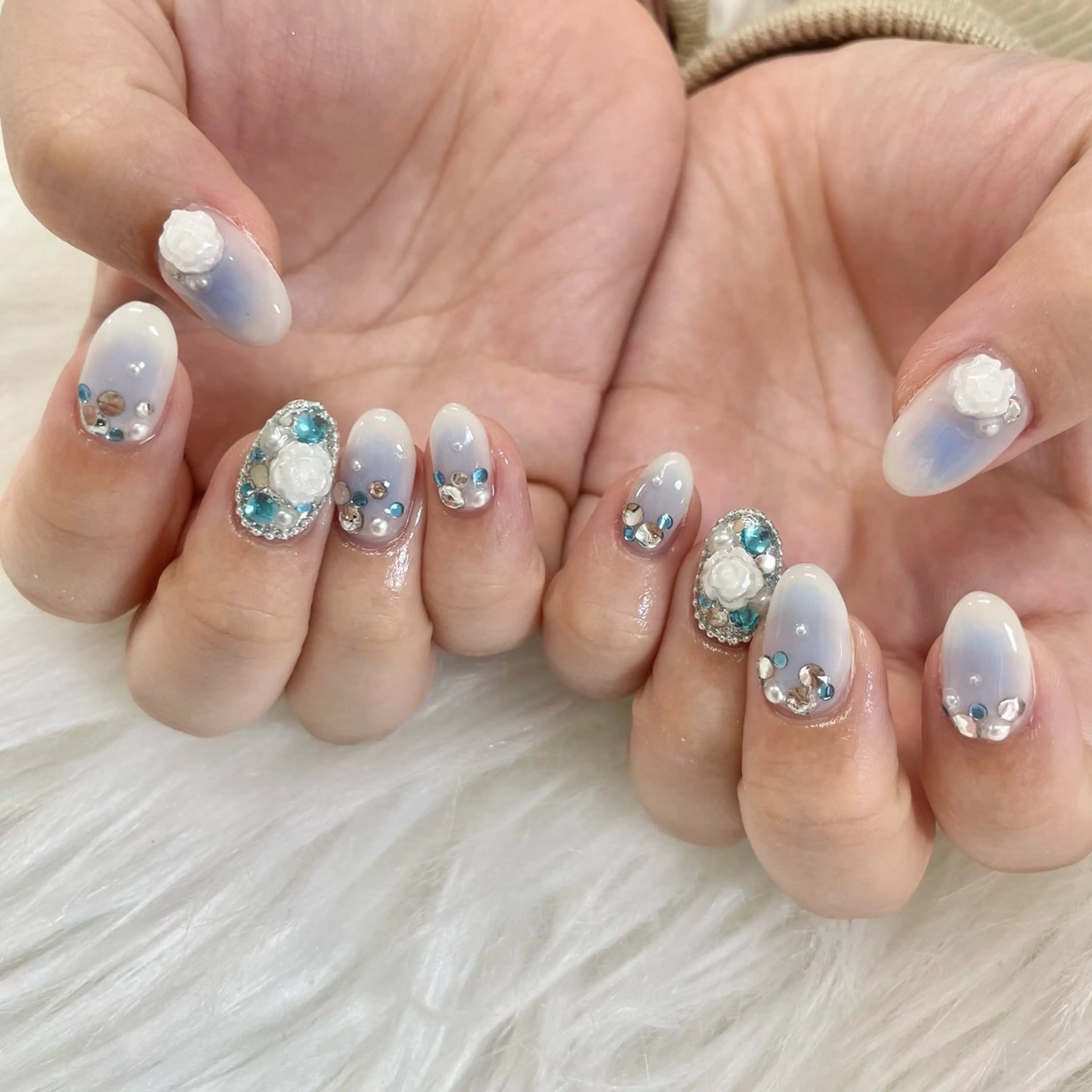 ネイル ブルー チークネイル ガーリー 韓国ネイル 水色 ハンドネイル 🎀AYAKO 🎀中韓ネイルのネイルデザイン