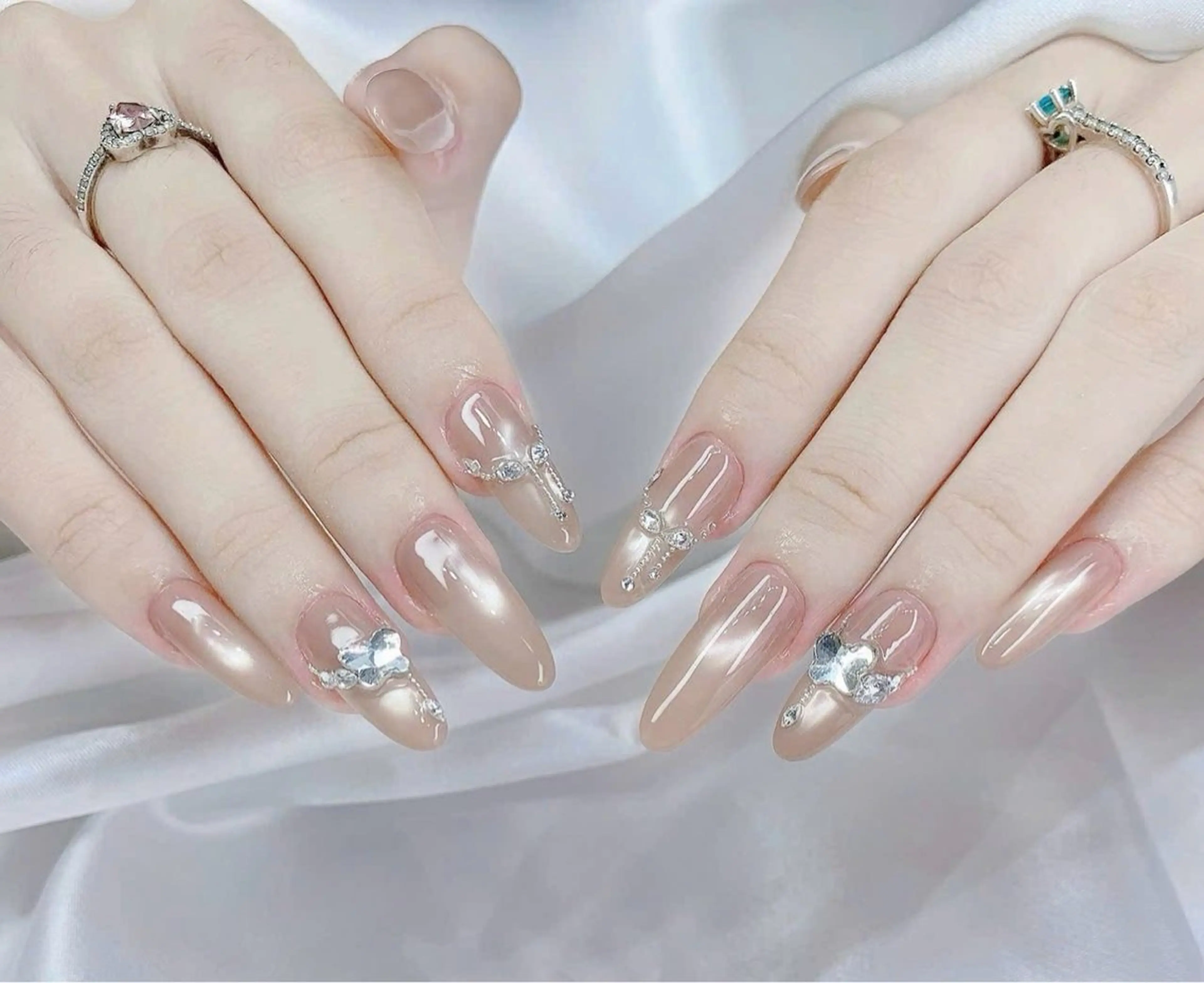 ネイル Minette nailHuongのネイルデザイン