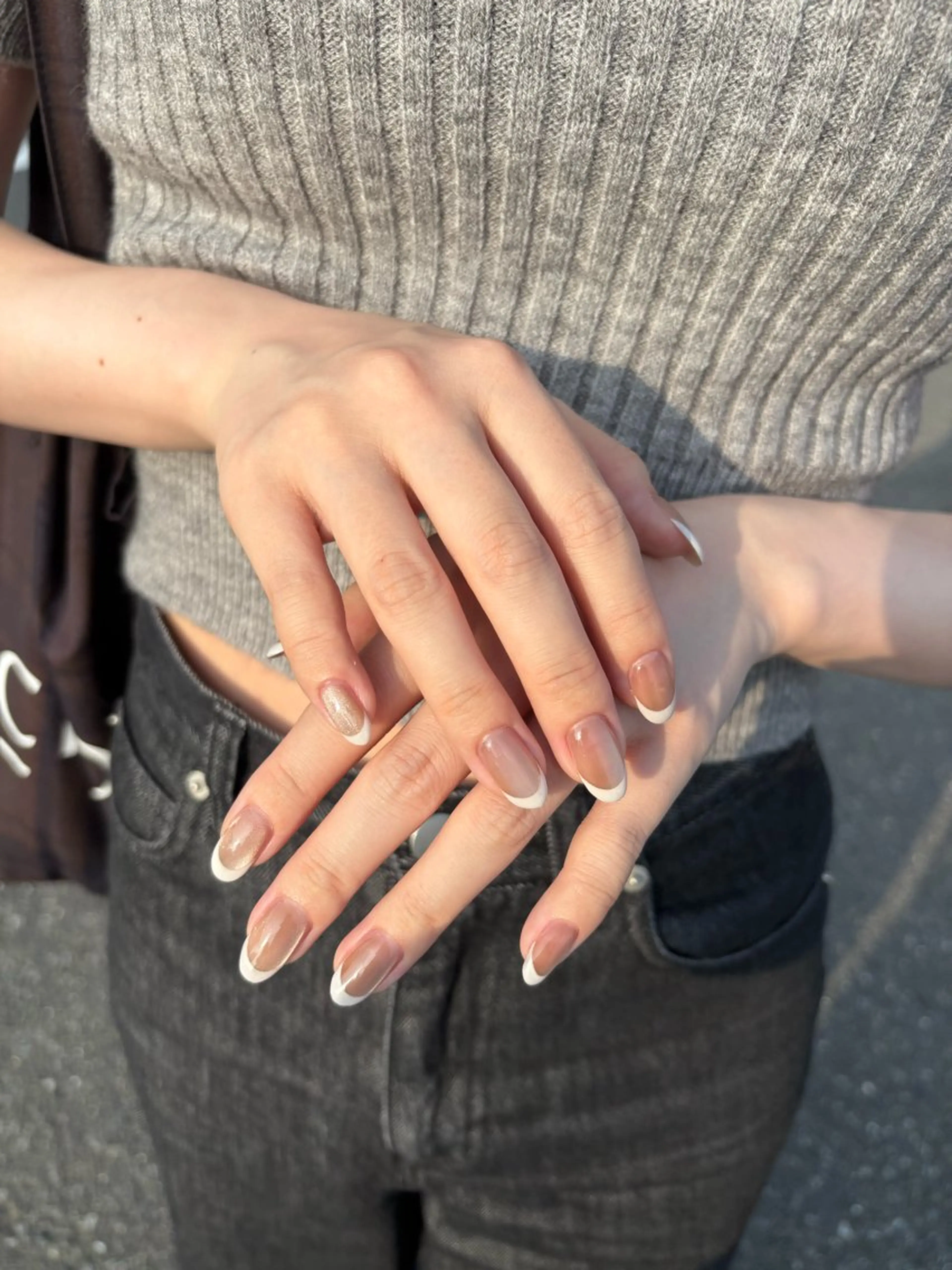 ネイル フレンチネイル マグネットネイル マグネットフレンチ glowé Runaのネイルデザイン