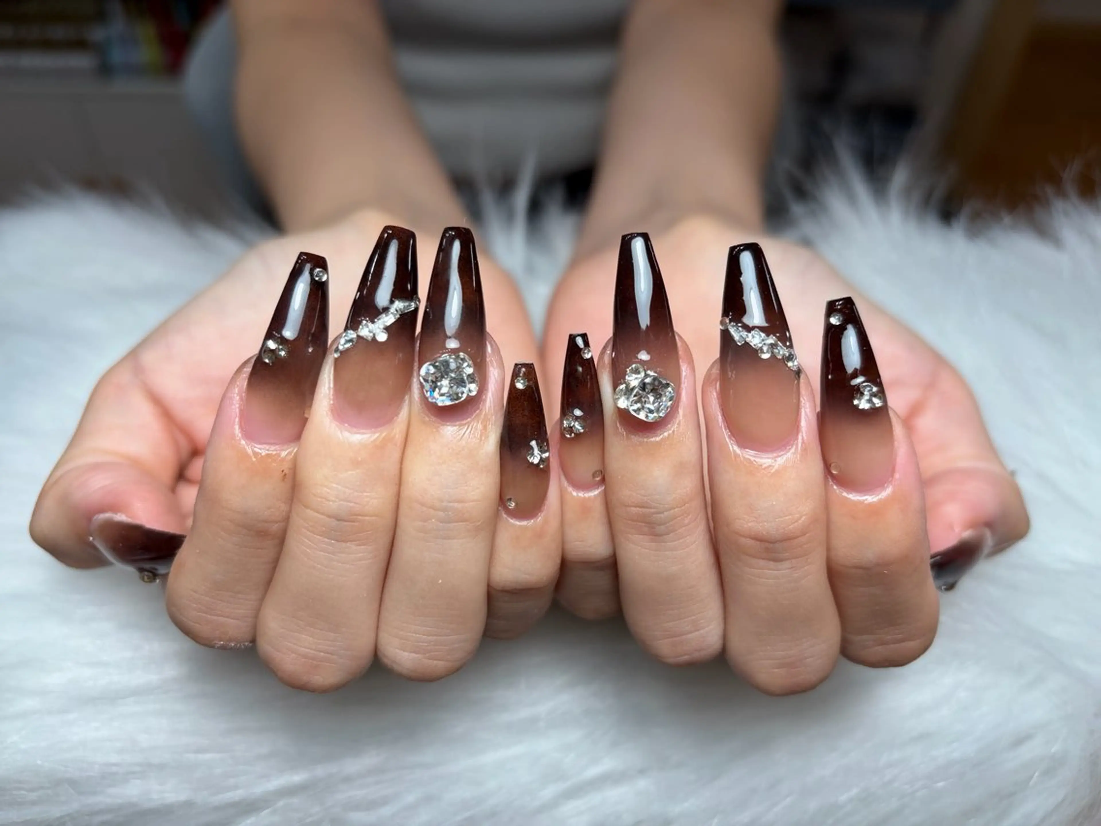 ネイル アートネイル 長さ出し ジェルネイル 韓国ネイル マグネットネイル ハンドネイル Cloudy Chan Nailのネイルデザイン