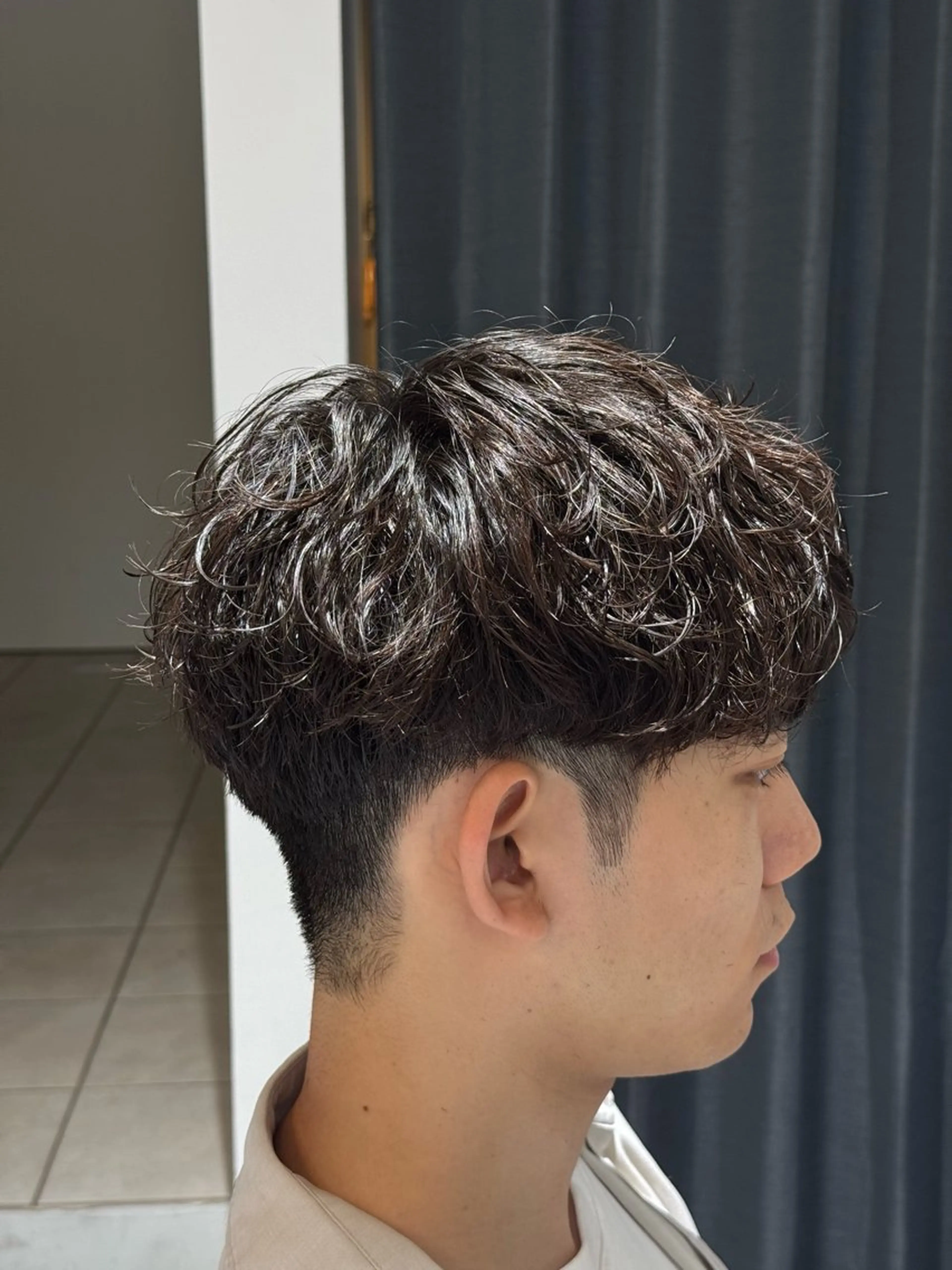 ショート パーマ メンズ マッシュ メンズパーマ 東 拓己のヘアスタイル