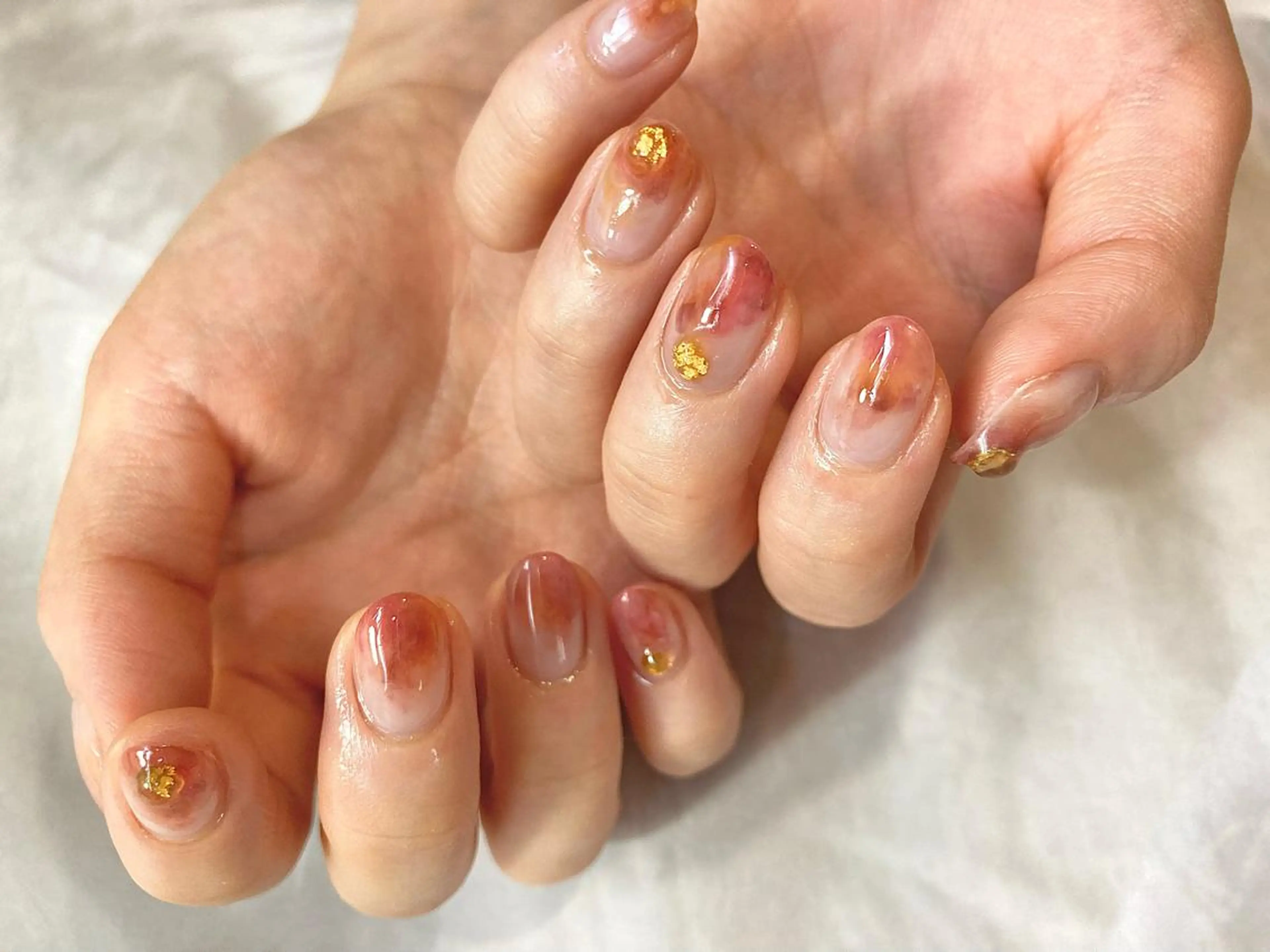 ショート カラー ネイル マツエク・マツパ illum hicariのネイルデザイン