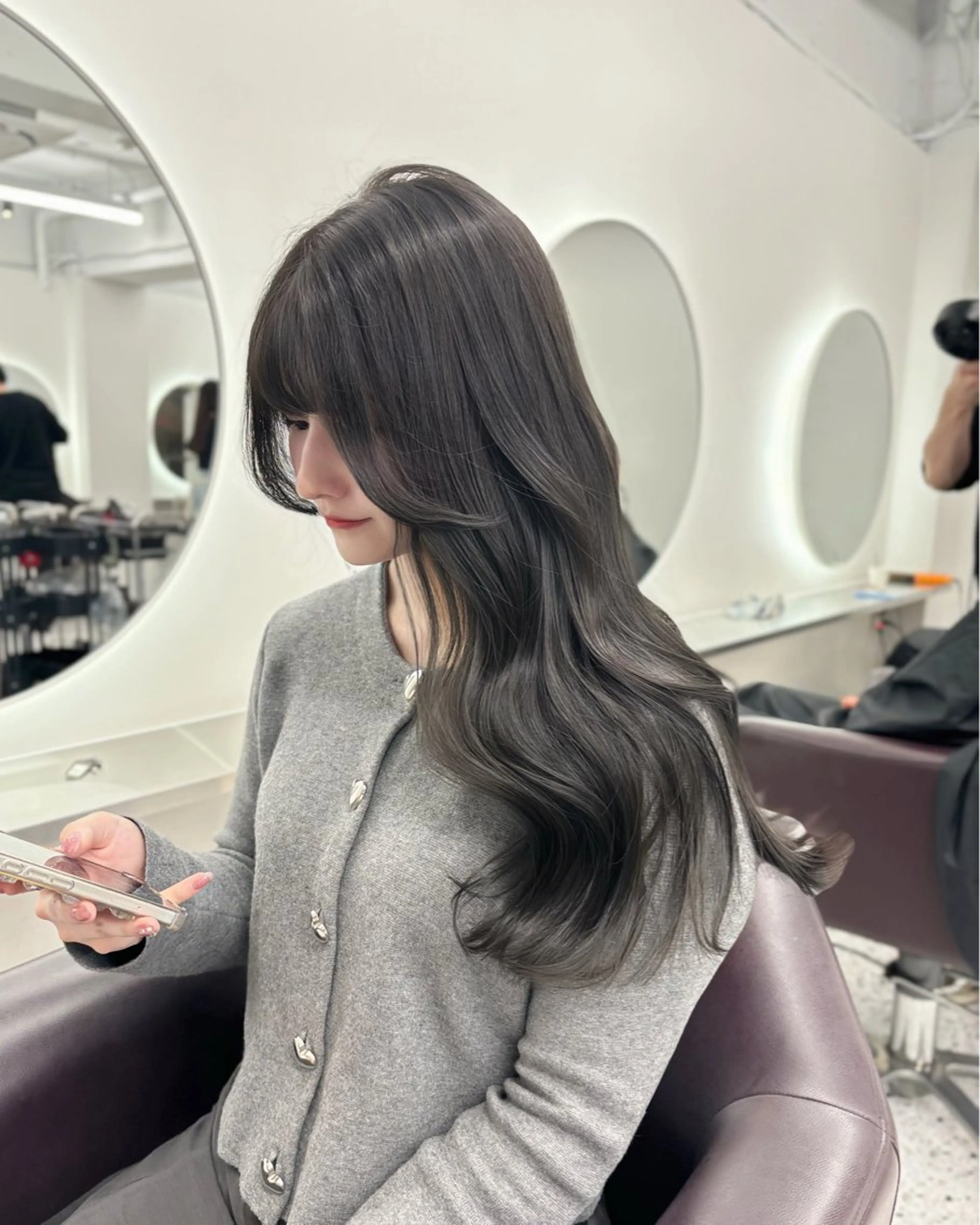 セミロング カラー パーマ ヘアアレンジ グレージュ オリーブグレージュ オリーブグレー ヘアカラー トリートメント ヘアセット 🌸グレージュ/ ベージュ🌸yutaのヘアスタイル