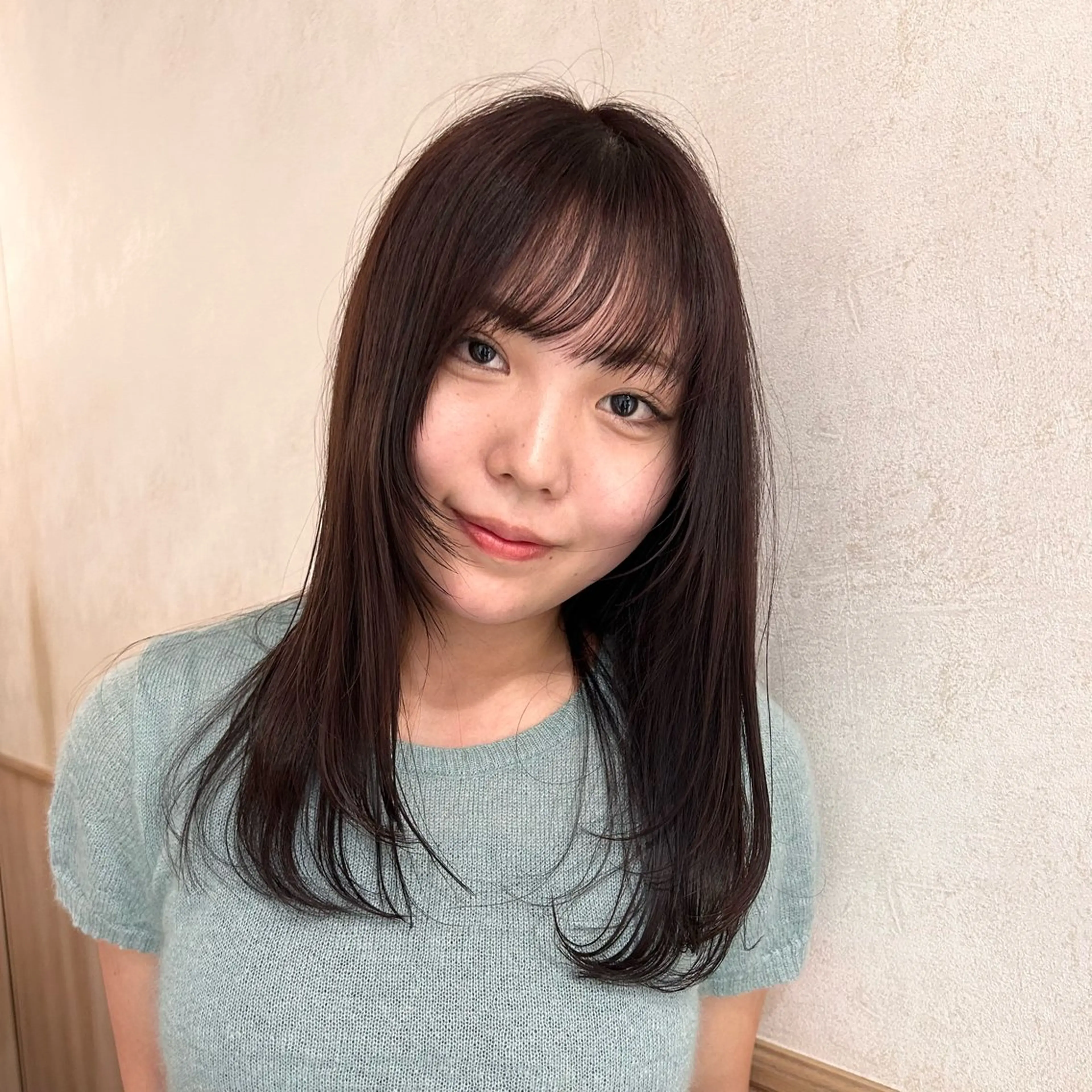 セミロング ラベンダーブラウン 暗髪カラー/ベージュ 似合わせカットのヘアスタイル
