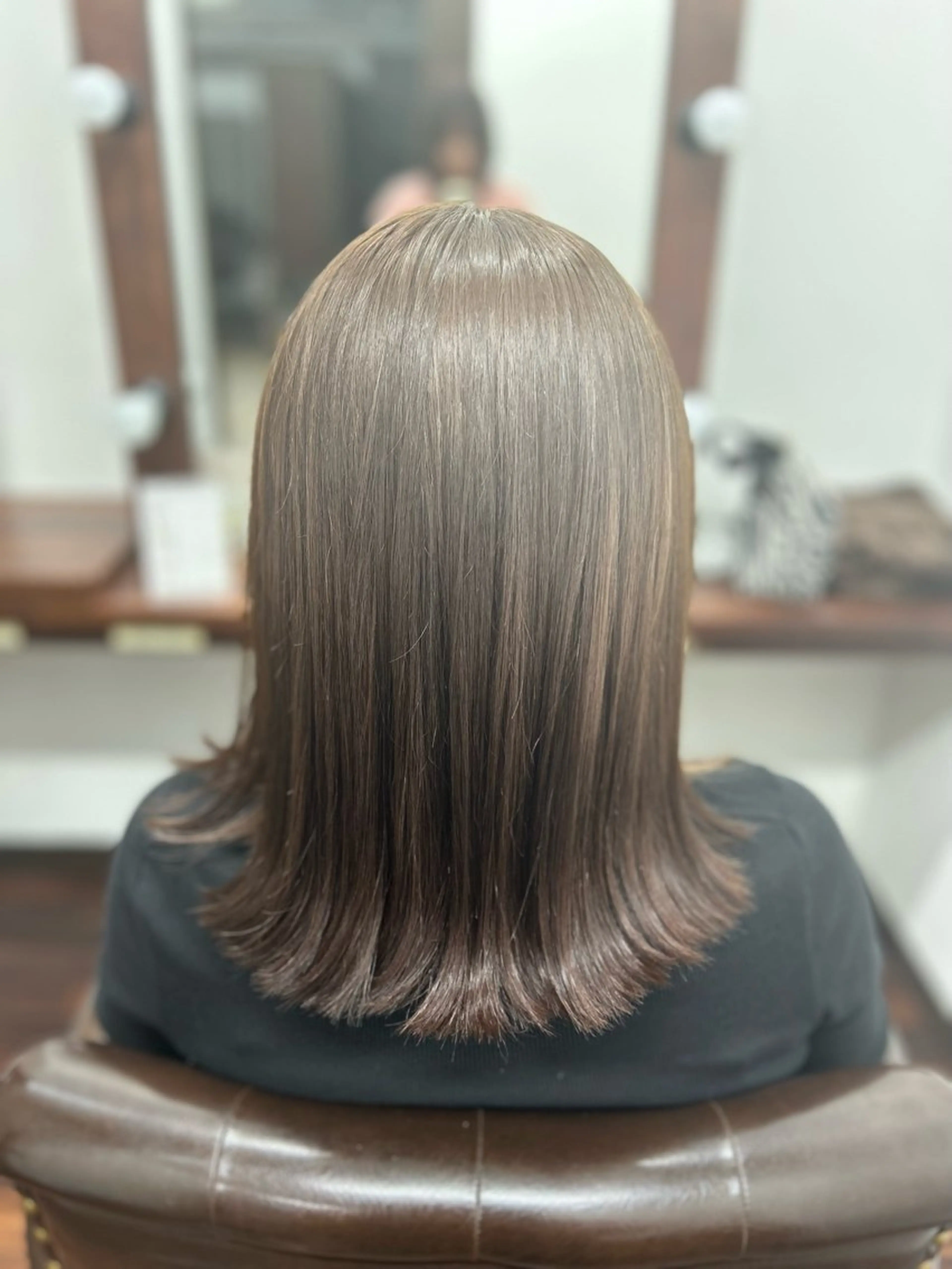 ミディアム カラー 鈴木 アメリのヘアスタイル