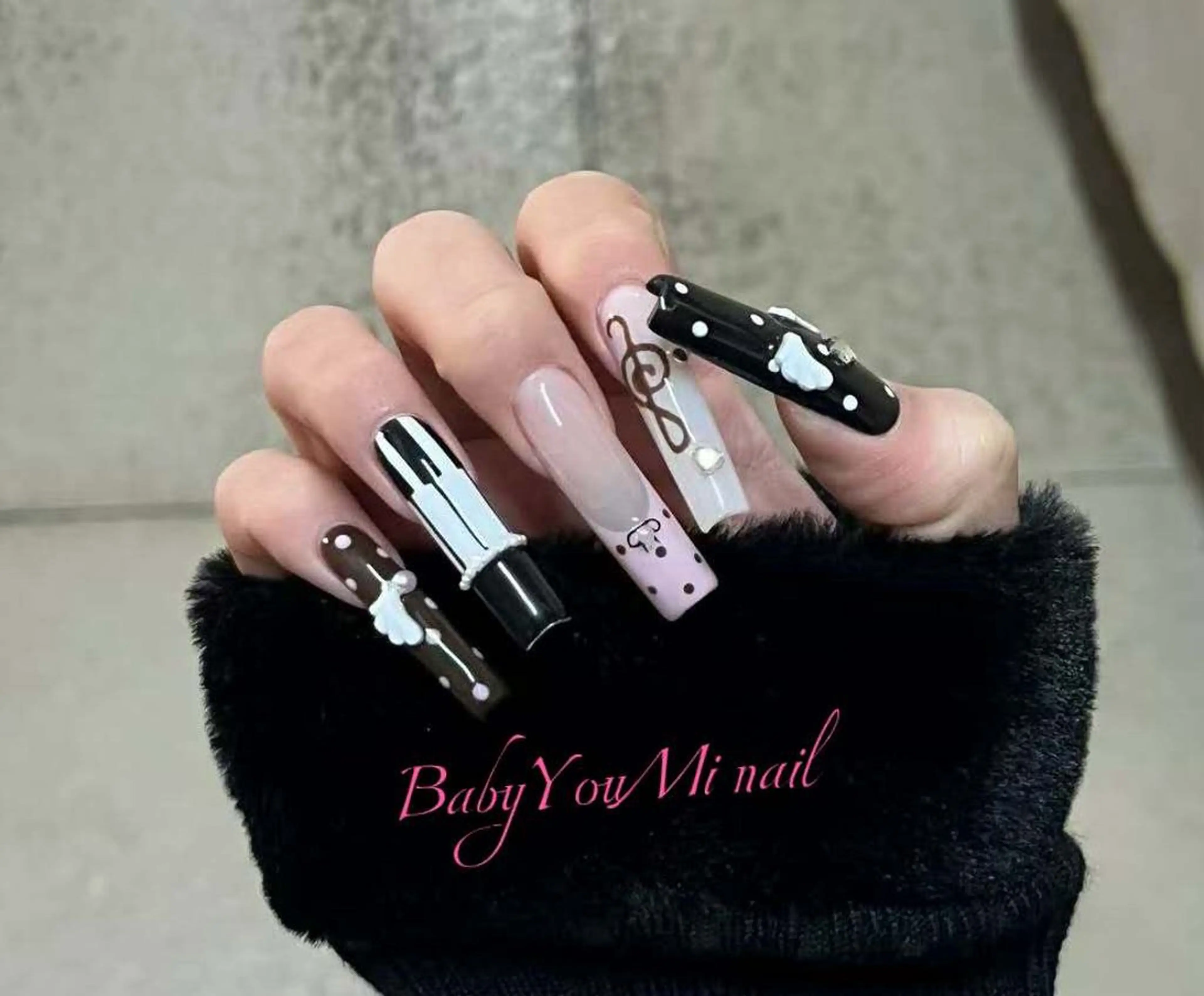 ネイル オーロラネイル フラワーネイル フットネイル フレンチネイル ジェルネイル ハンドネイル 相沢 さやかのネイルデザイン