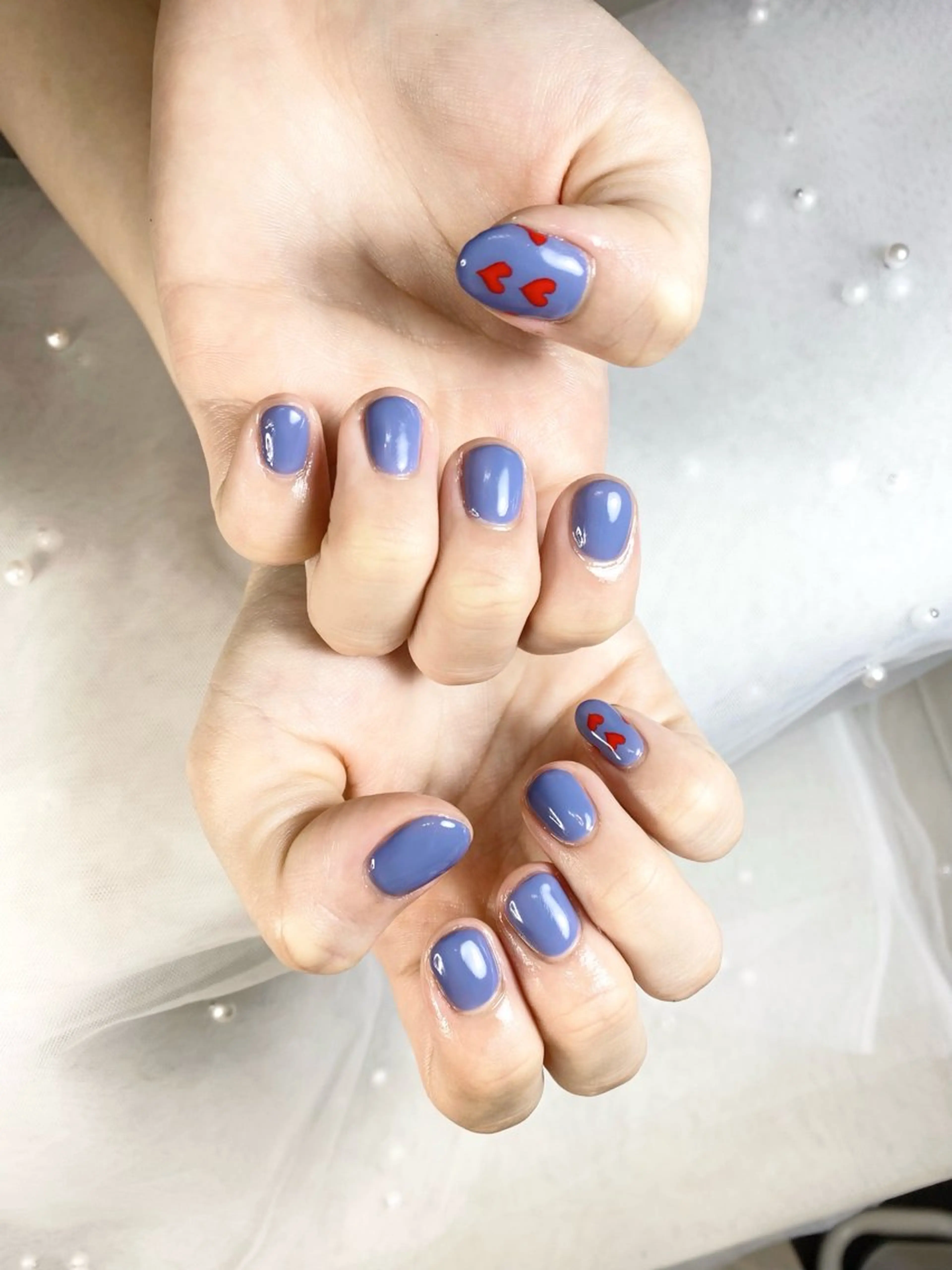 ネイル アートネイル ブルー ハート オフィスネイル ワンカラーネイル iro+ nailのネイルデザイン