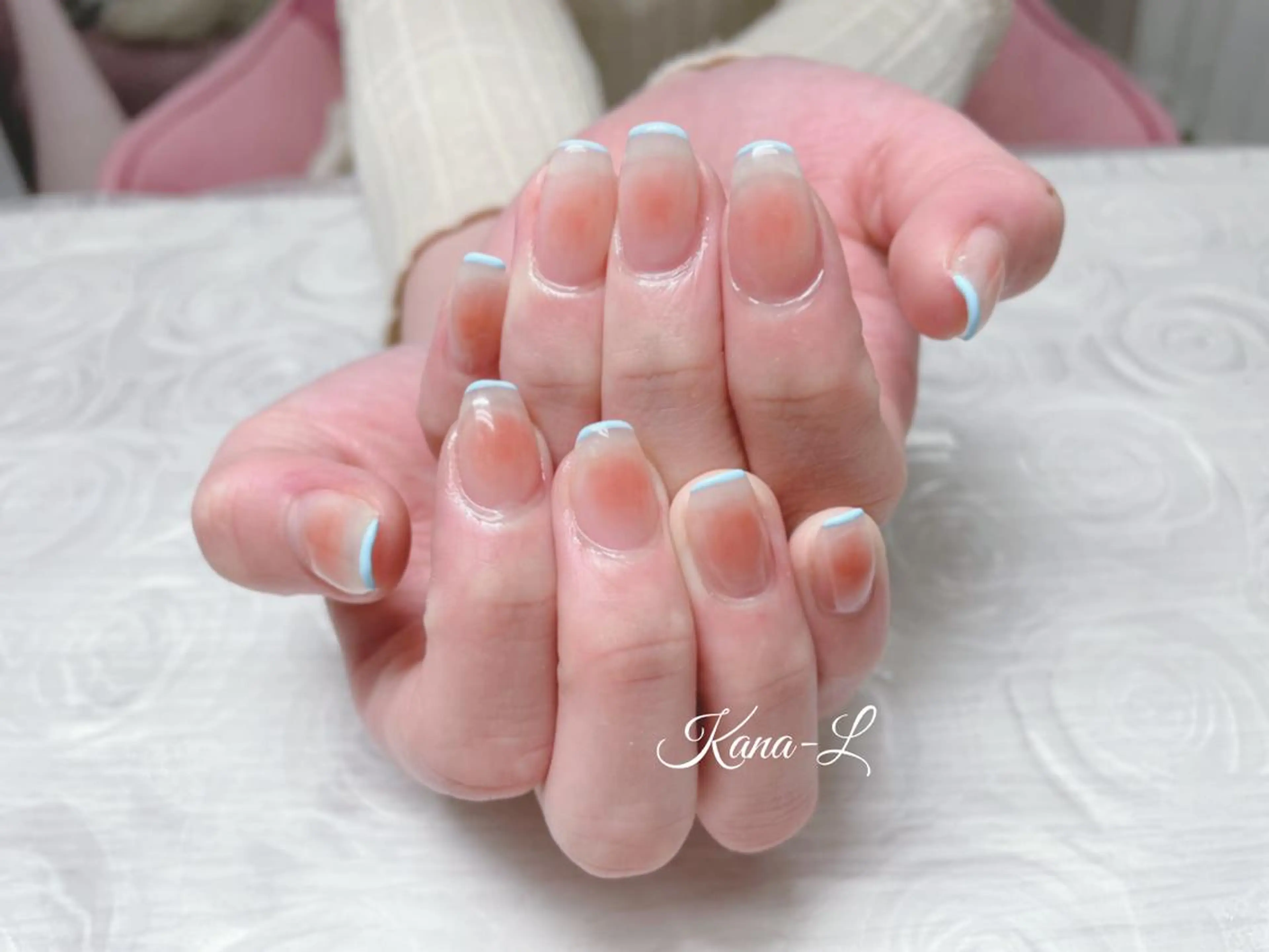 カラー ネイル チークネイル フレンチネイル 芦辺 香奈のネイルデザイン