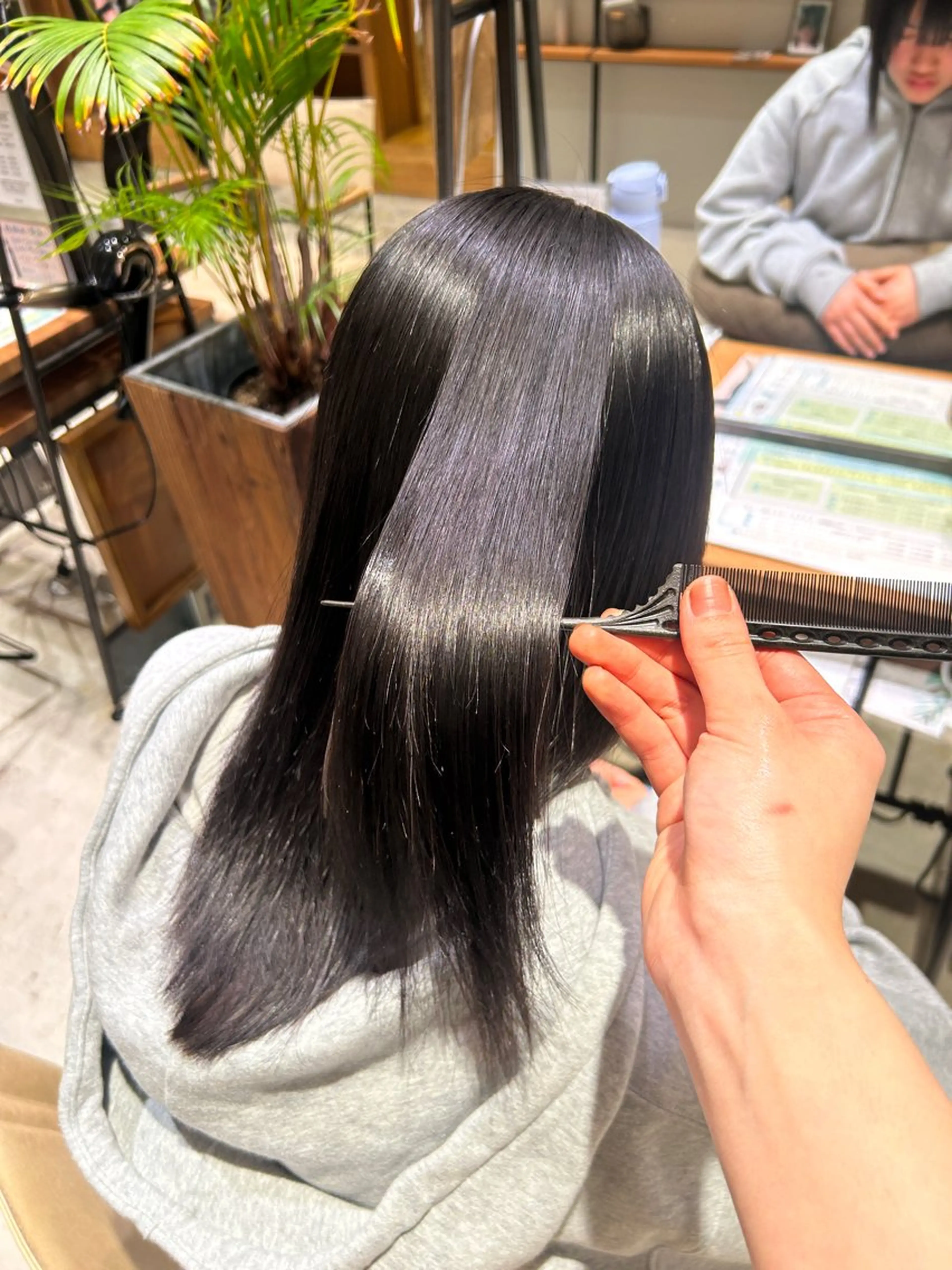 ロング 縮毛矯正 パライソ南公園店小嶋 さつきのヘアスタイル