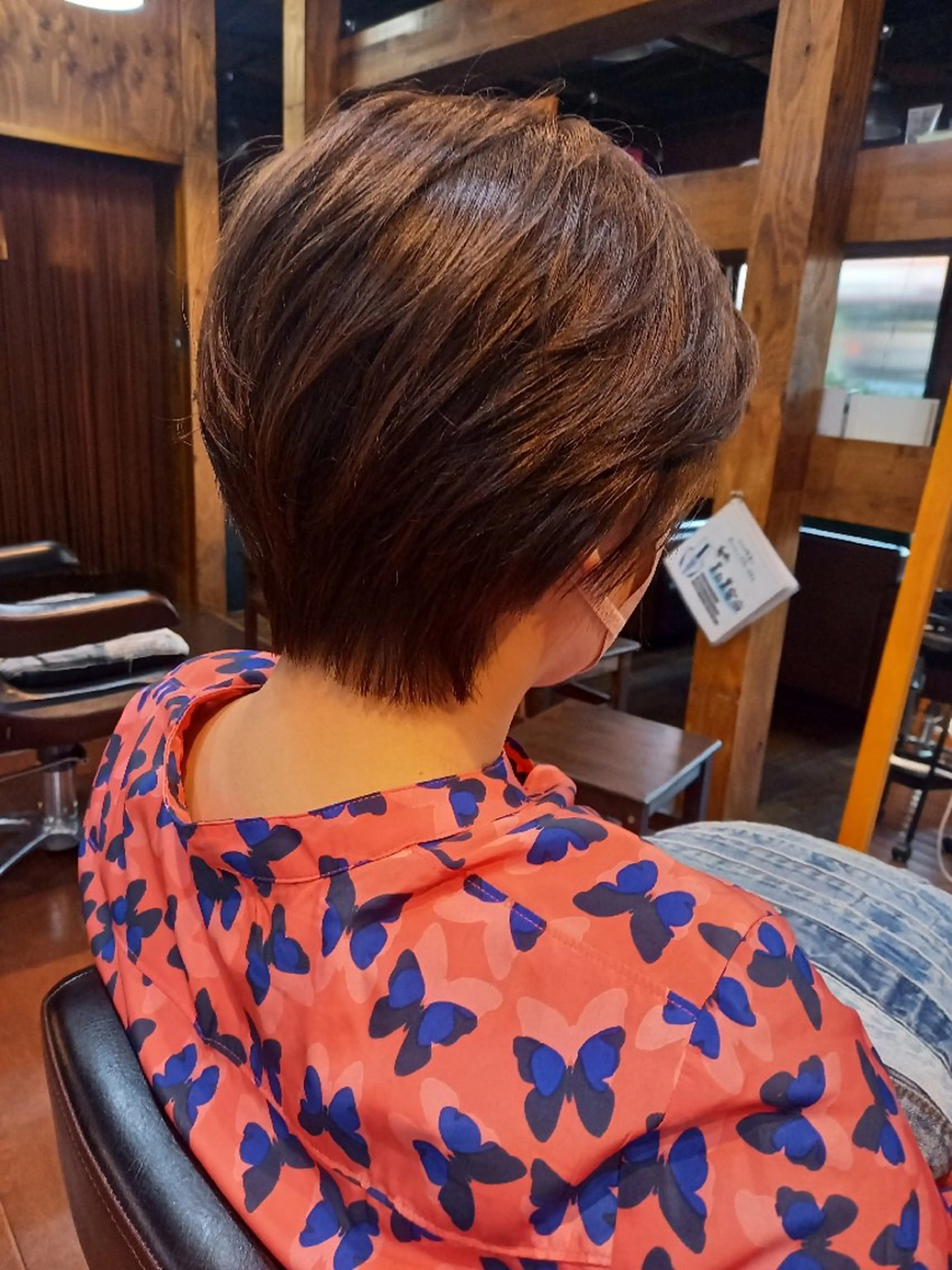 ショート 飯田 仁美のヘアスタイル