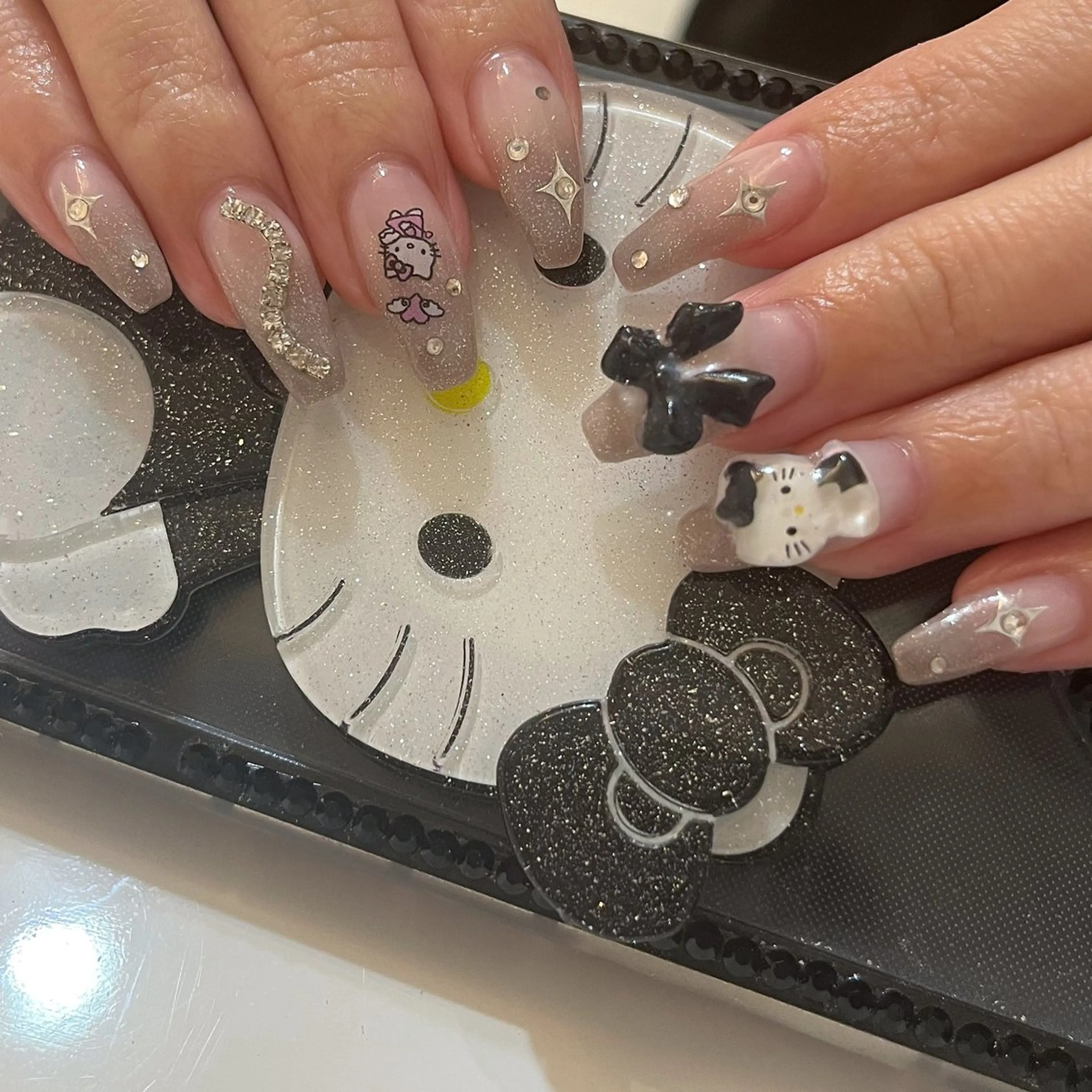 ネイル ハンドネイル ViViA momokaのネイルデザイン